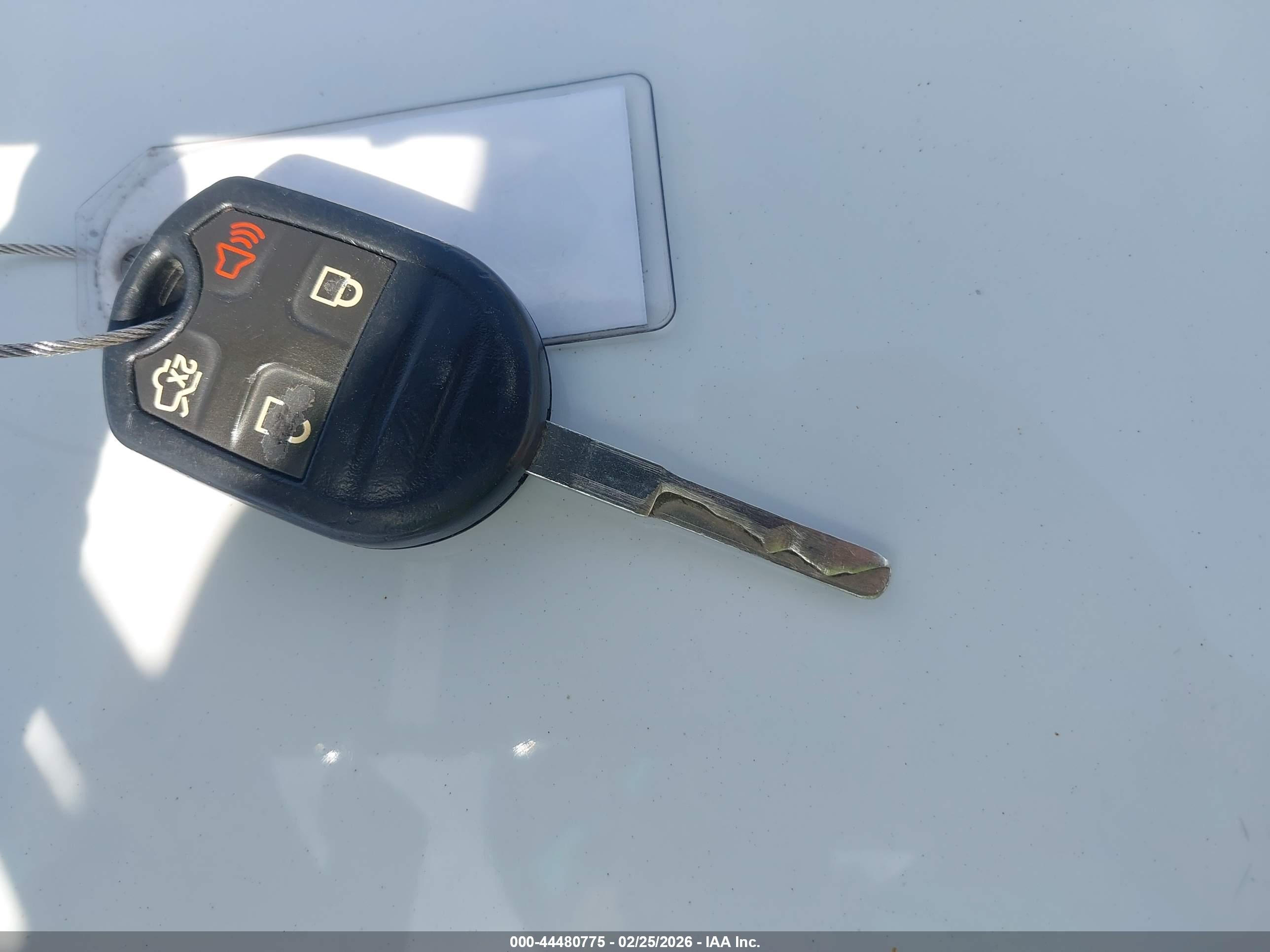 FORD FIESTA image 11