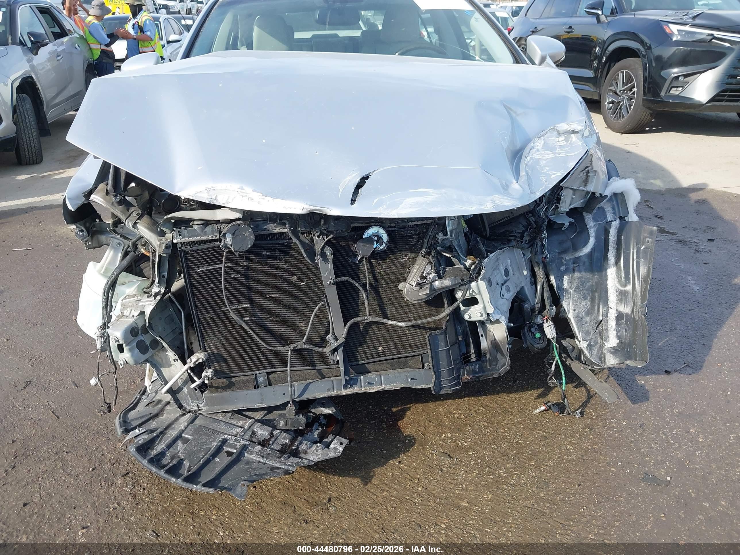 LEXUS ES image 6