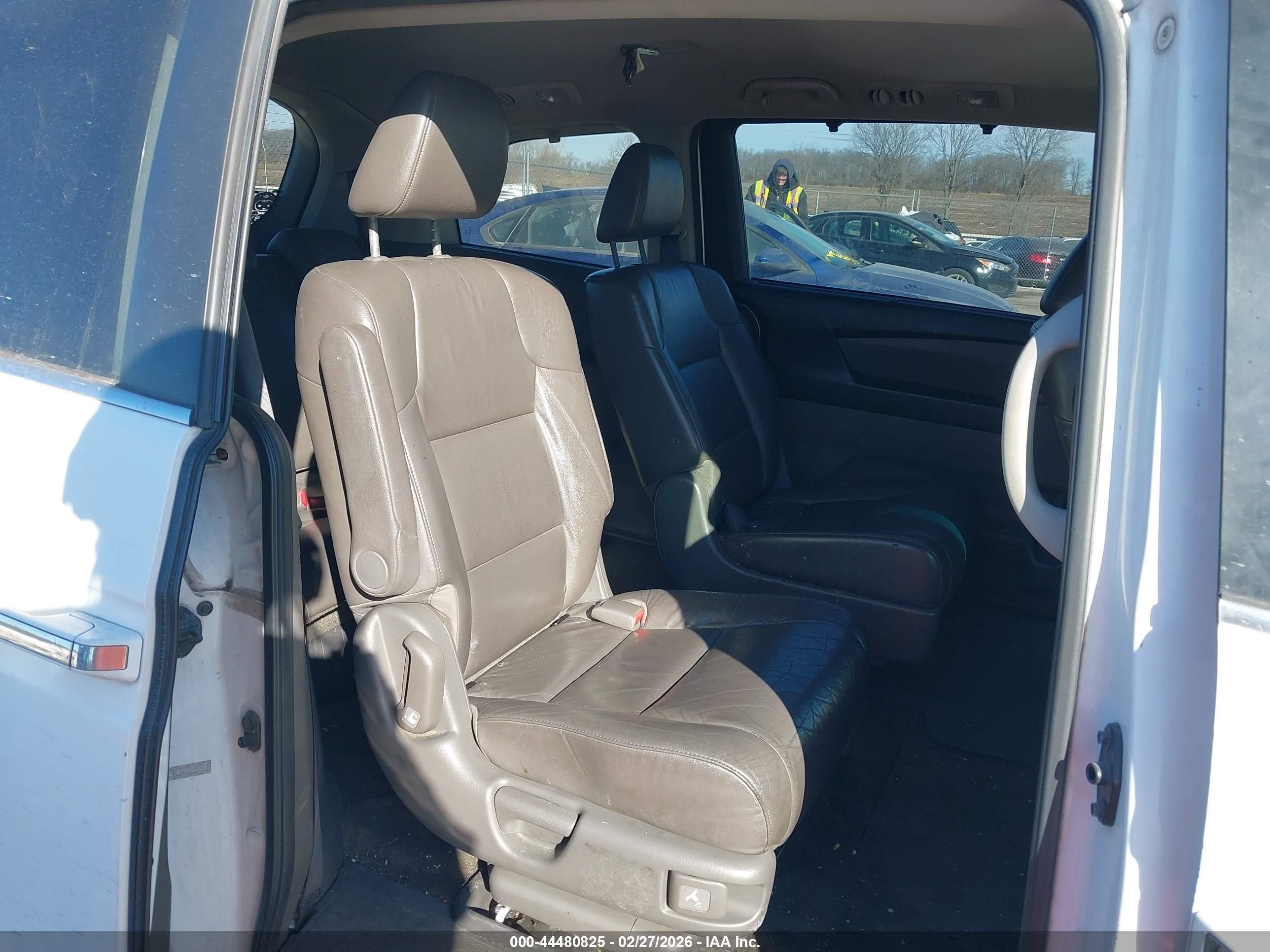 HONDA ODYSSEY image 8