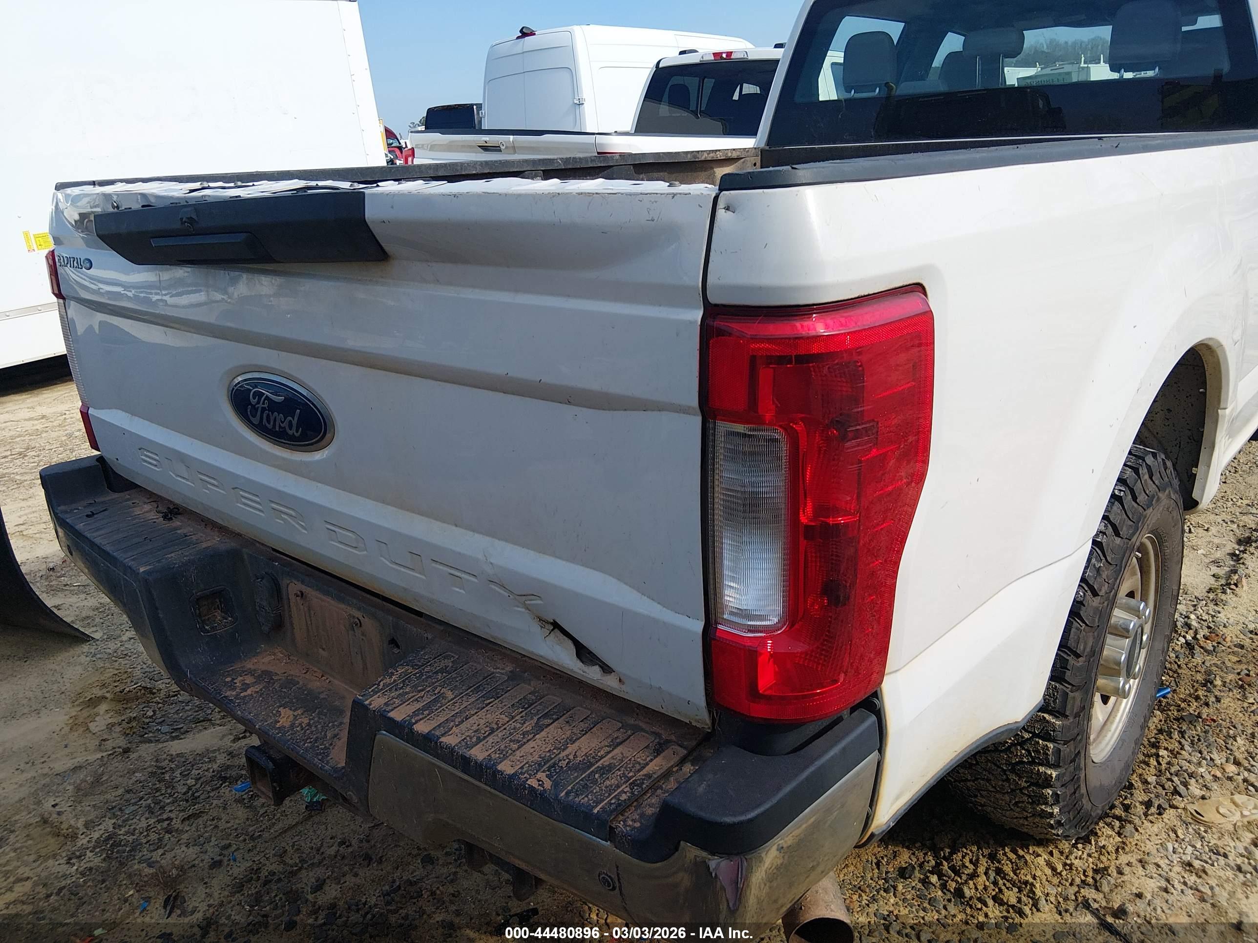 FORD F-250 image 6