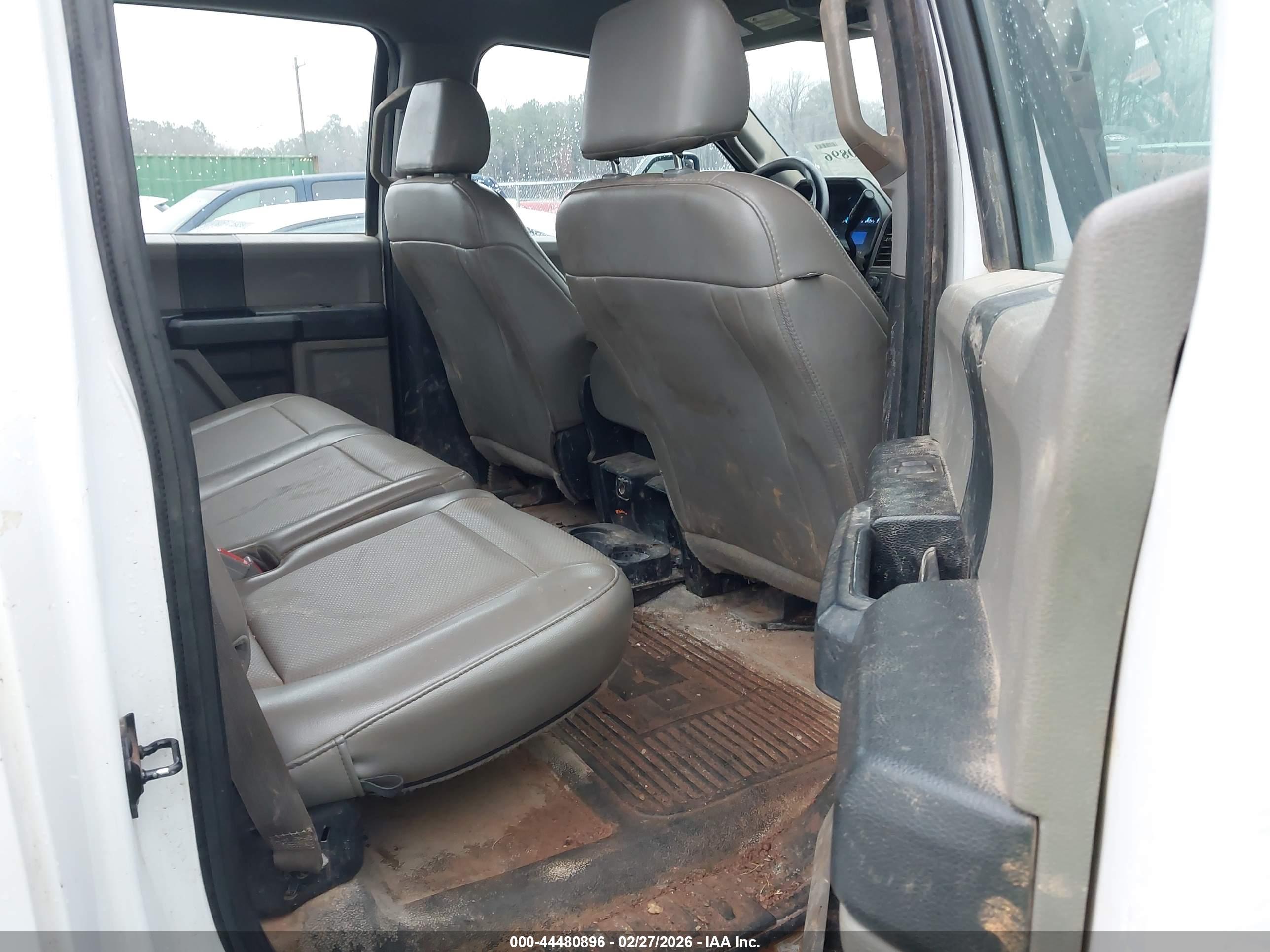 FORD F-250 image 8