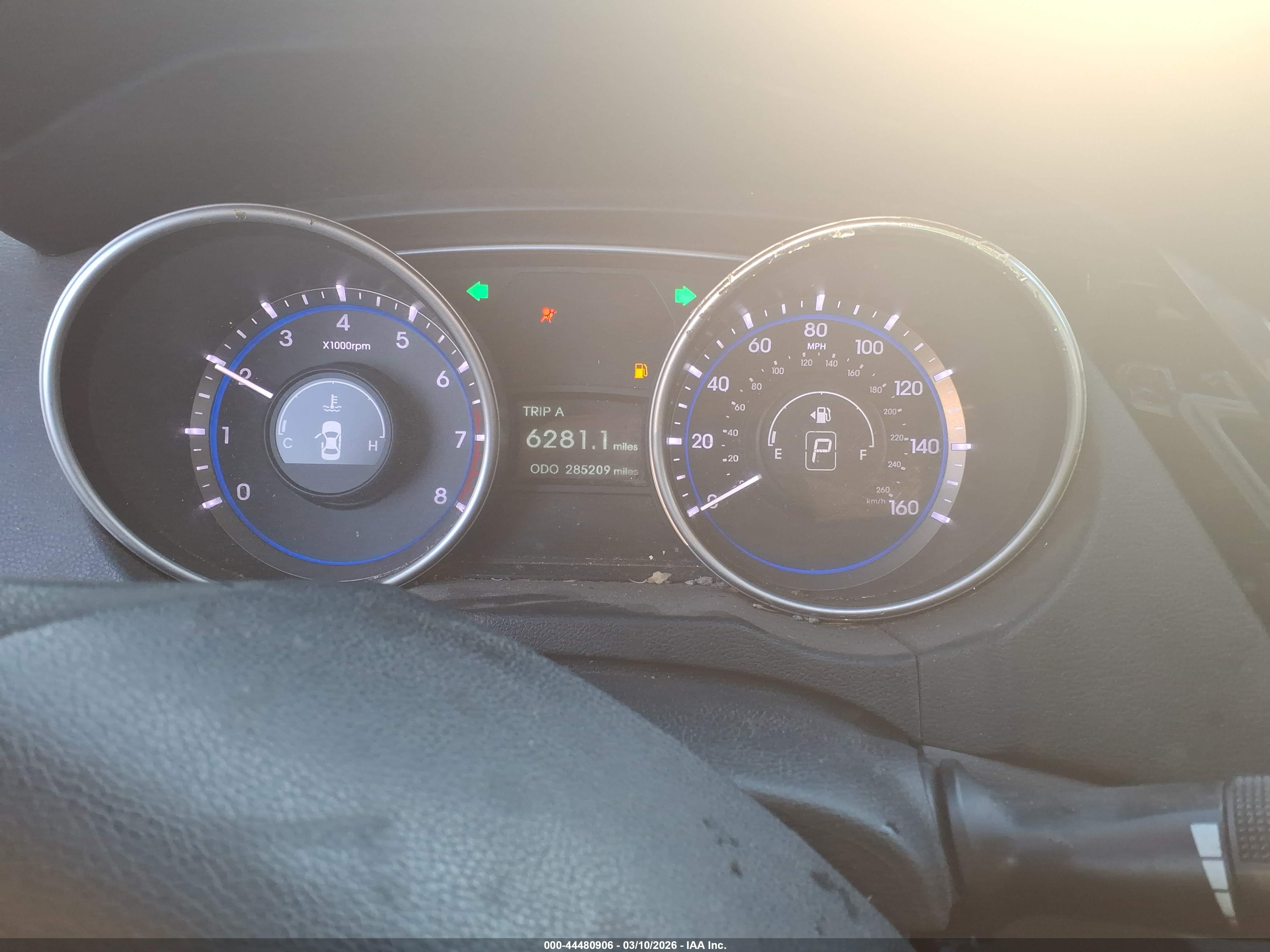 HYUNDAI SONATA image 7
