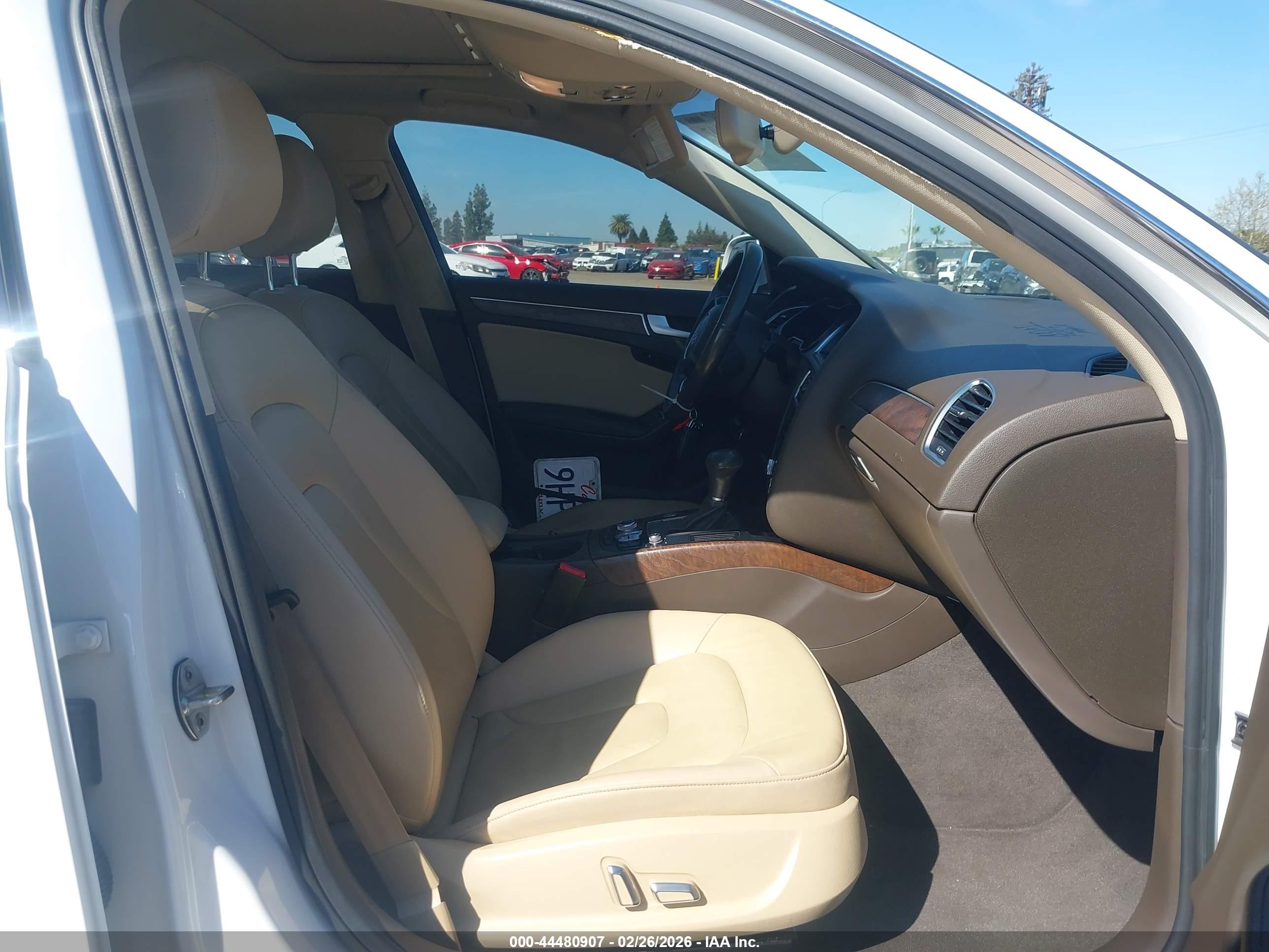 AUDI A4 image 5