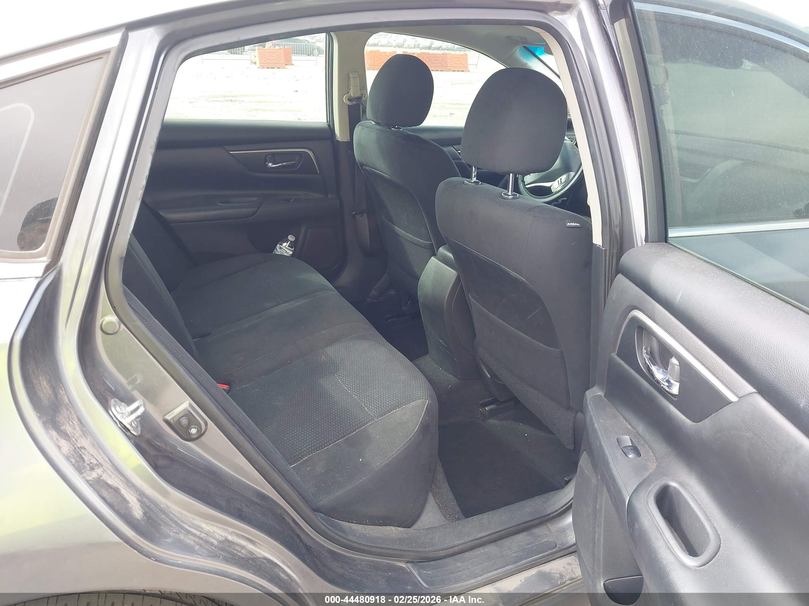 NISSAN ALTIMA image 8