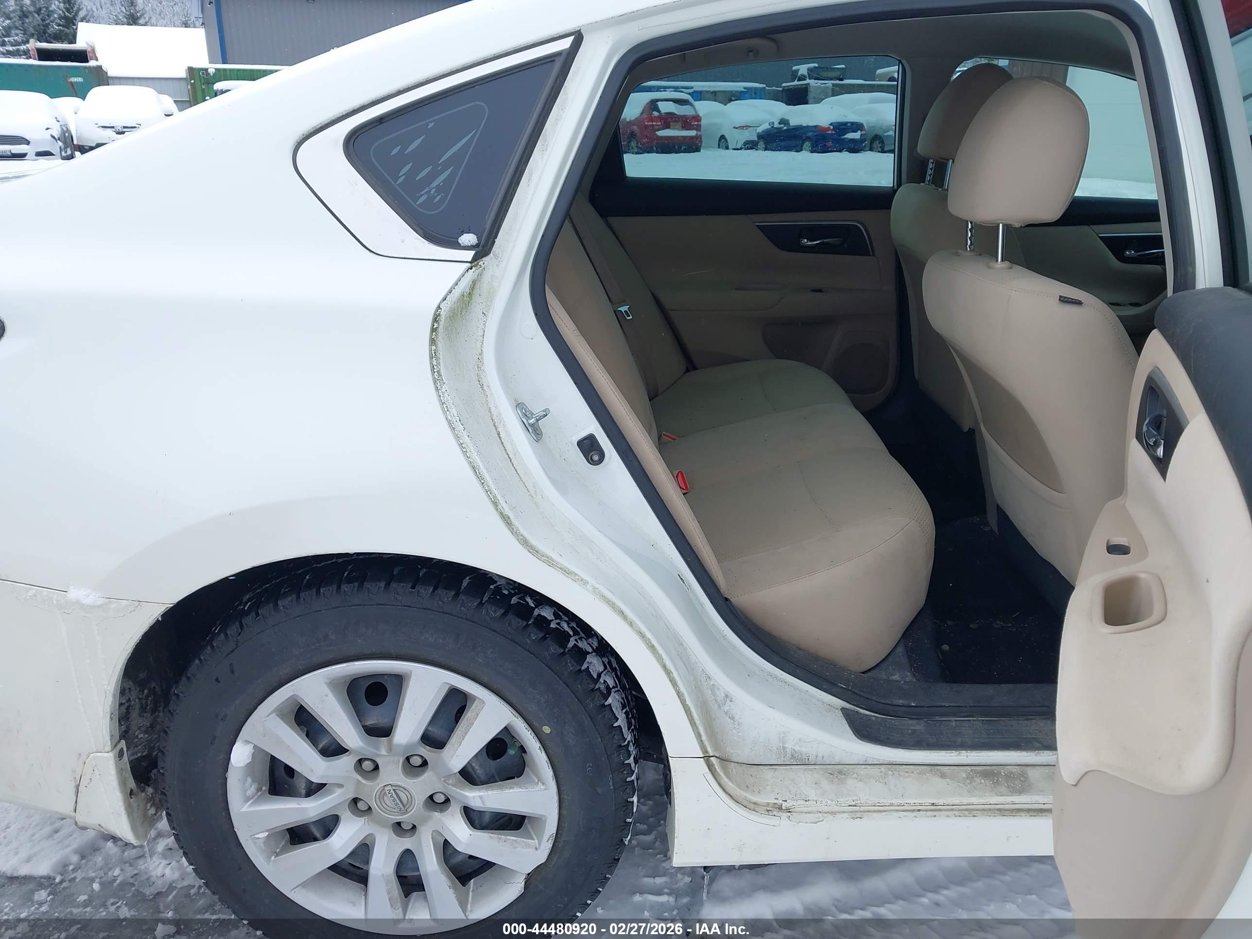 NISSAN ALTIMA image 8