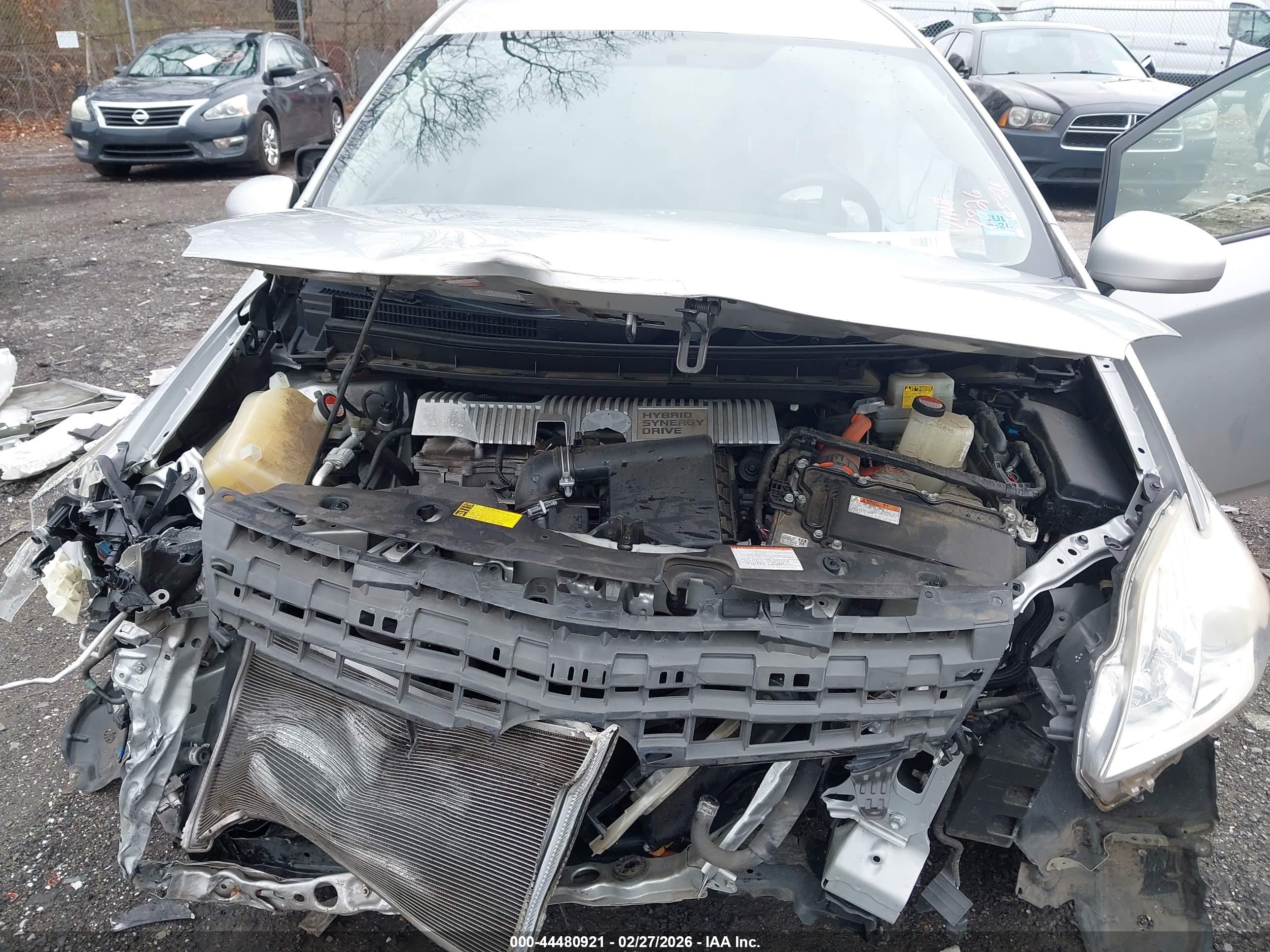 TOYOTA PRIUS image 10