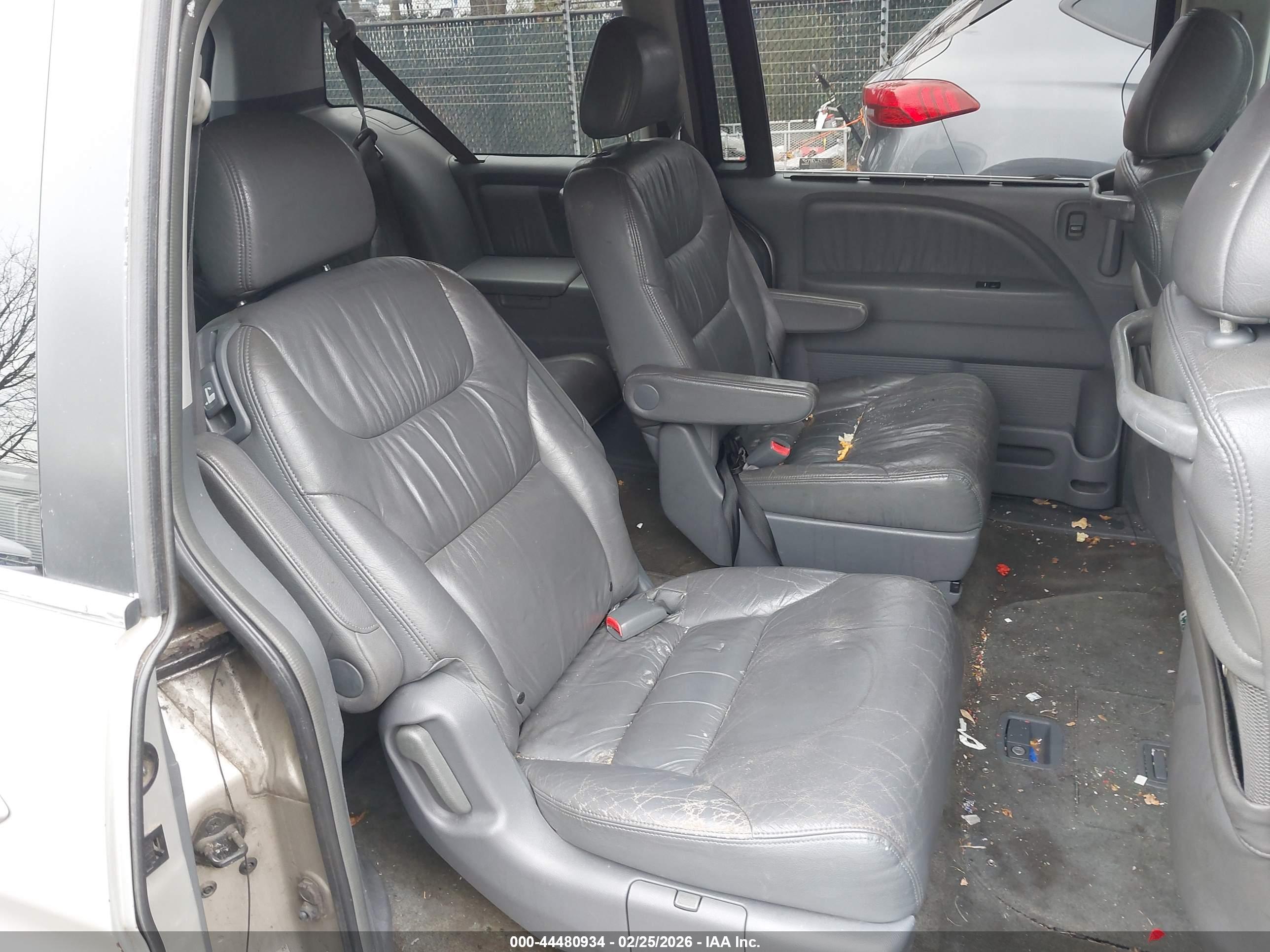 HONDA ODYSSEY image 8