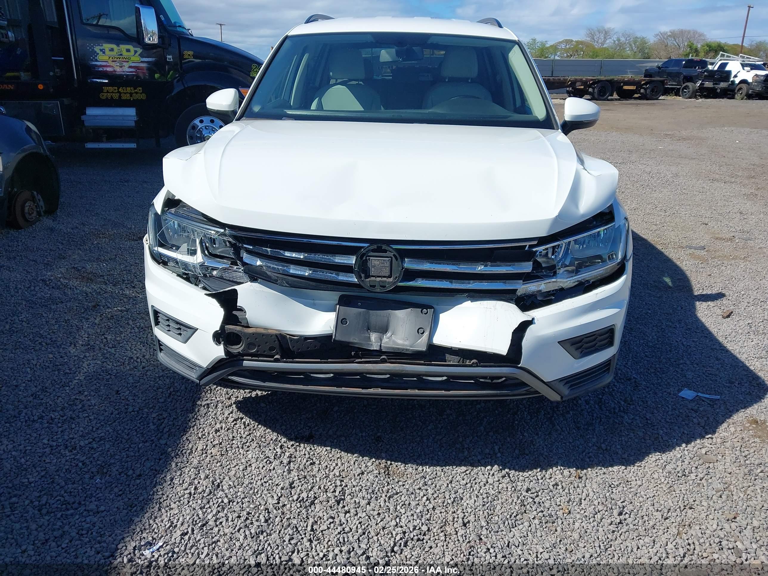 VOLKSWAGEN TIGUAN image 6