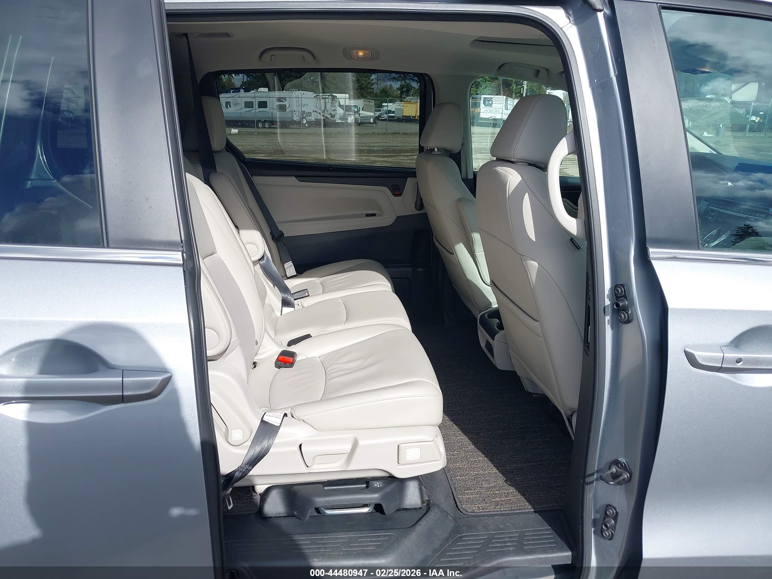 HONDA ODYSSEY image 8