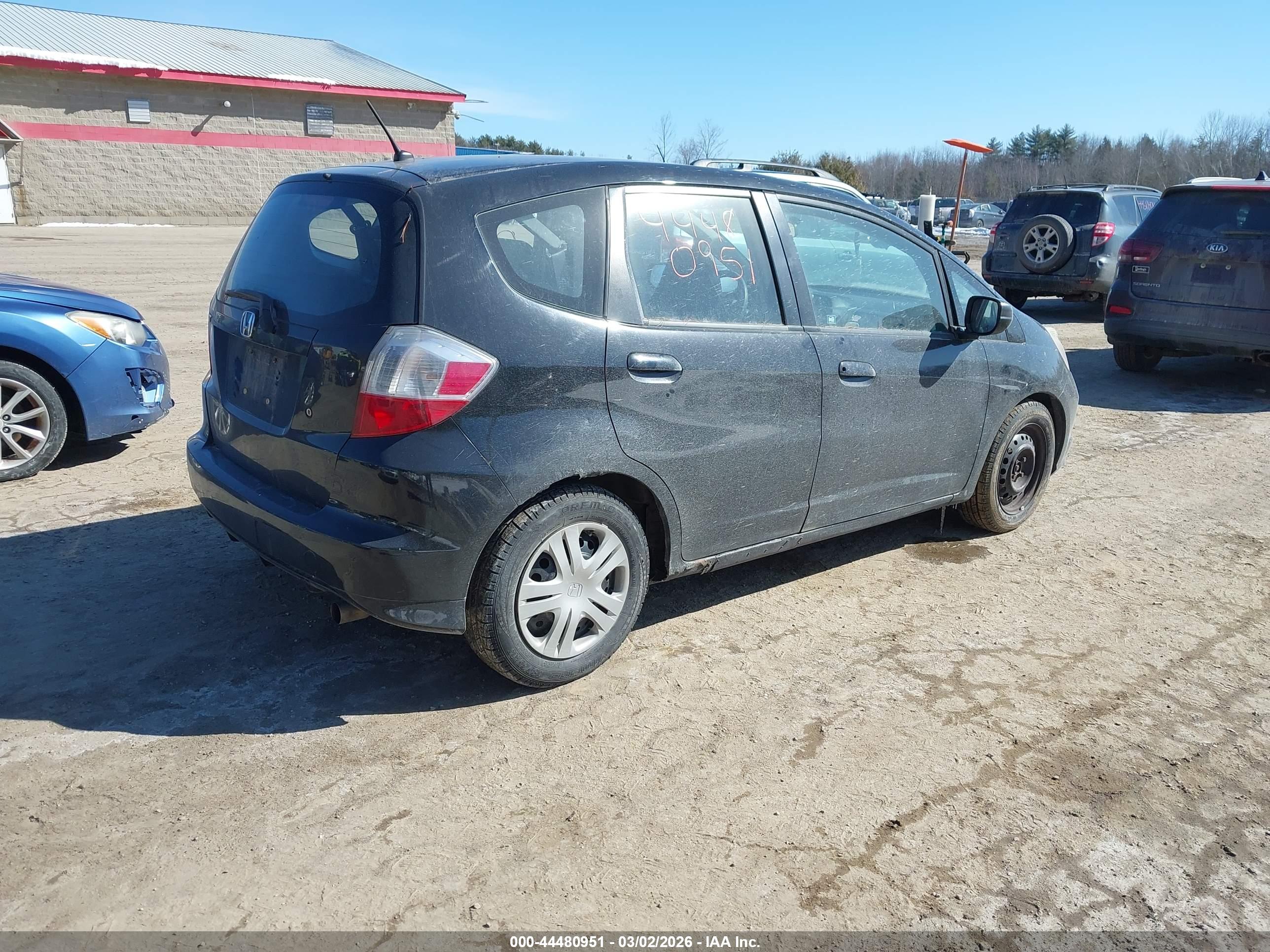 HONDA FIT image 4
