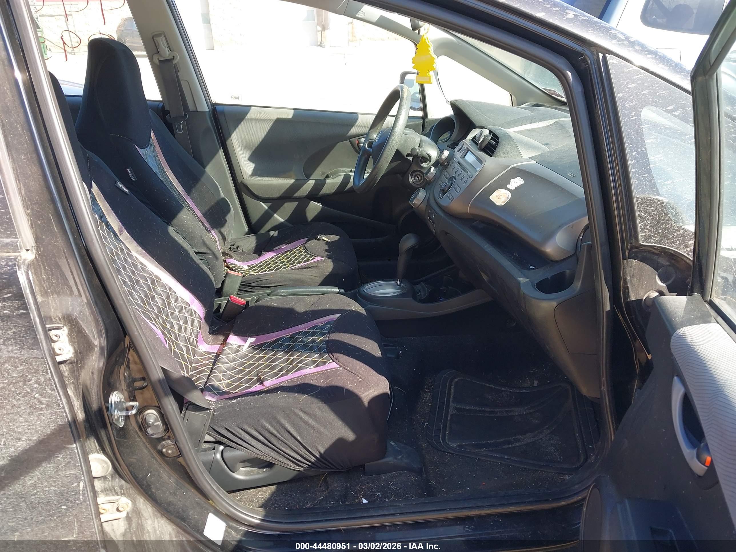 HONDA FIT image 5