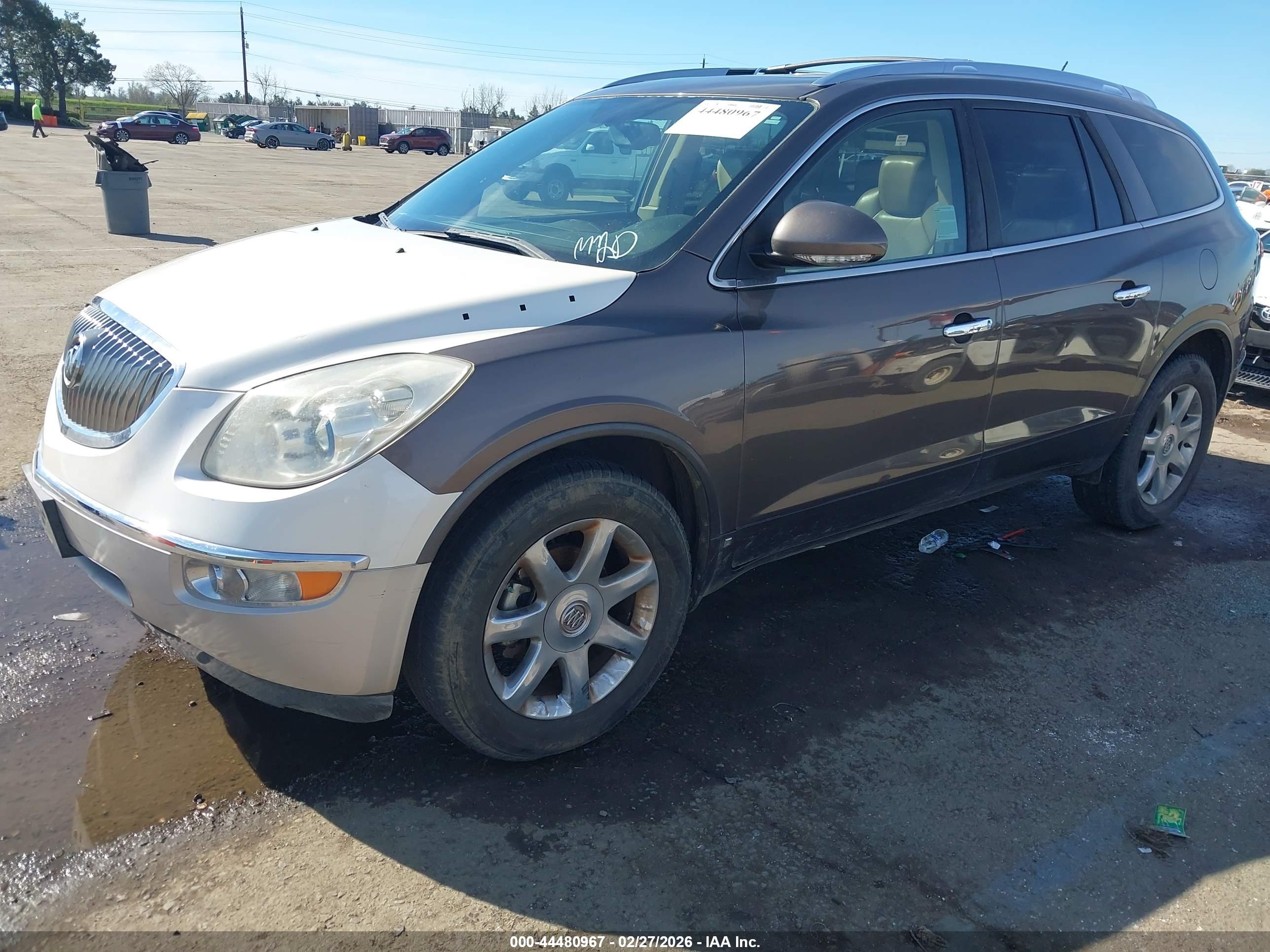 BUICK ENCLAVE image 2