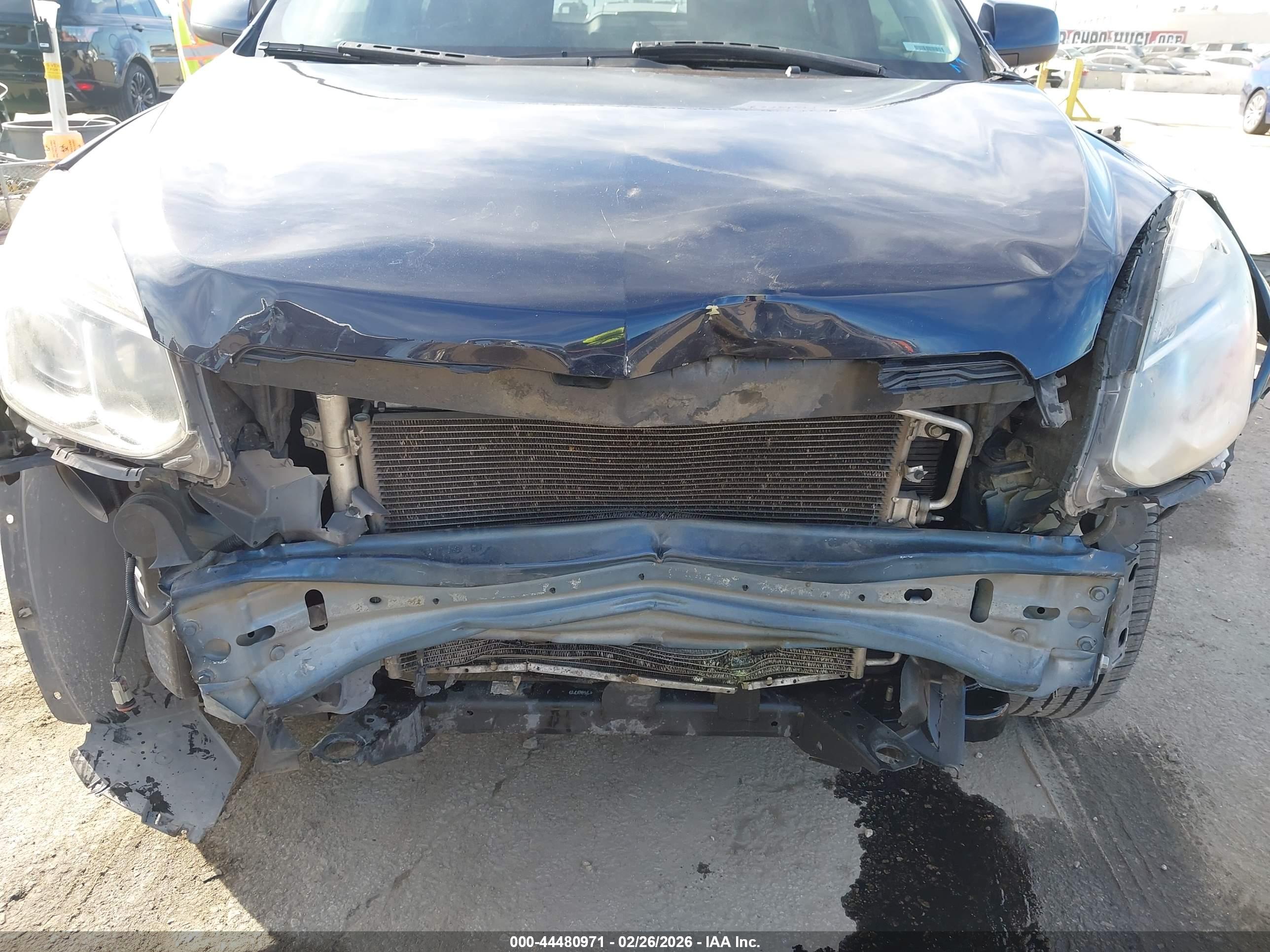 CHEVROLET EQUINOX image 6