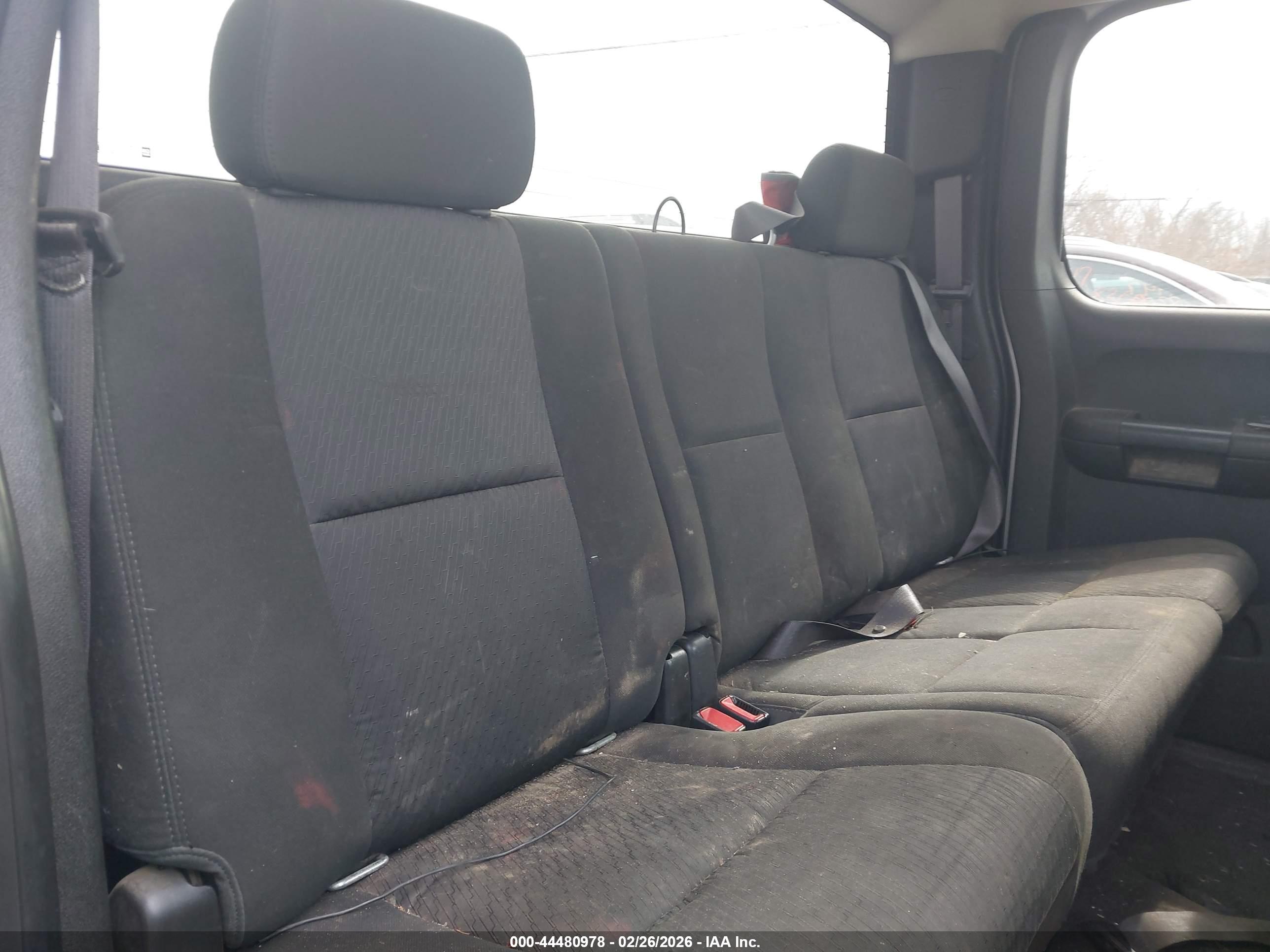 GMC SIERRA image 8