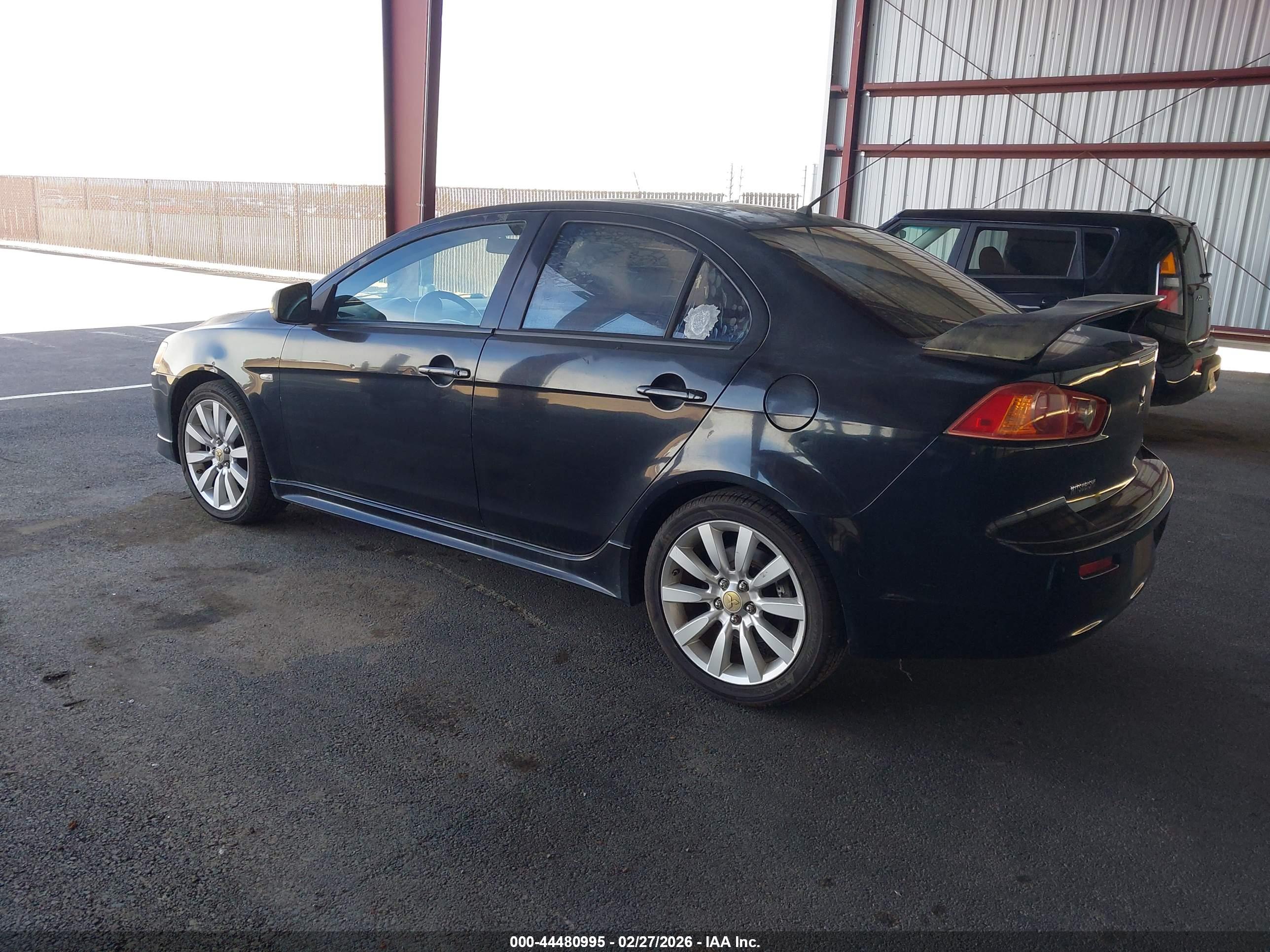 MITSUBISHI LANCER image 3