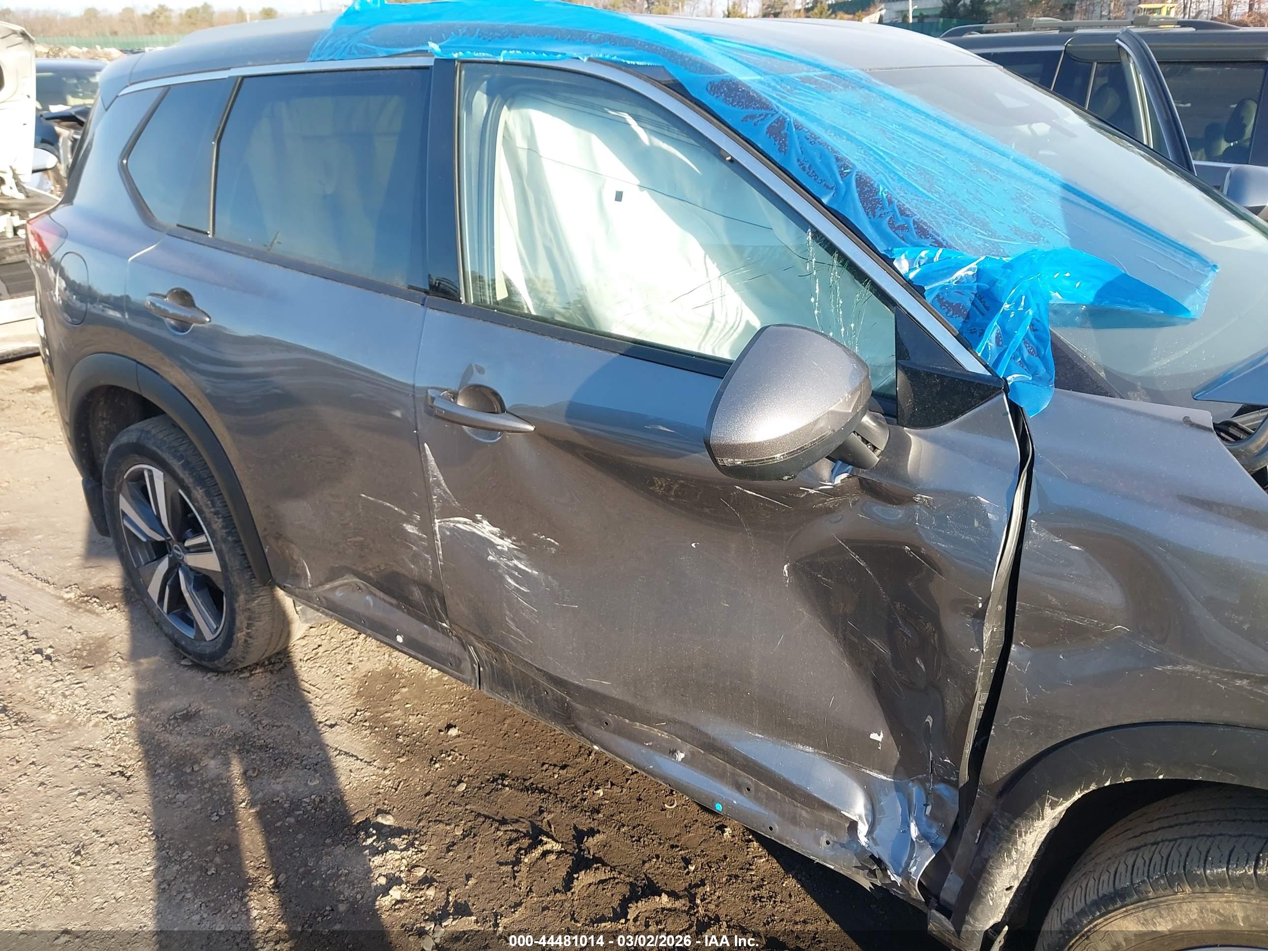 NISSAN ROGUE image 6