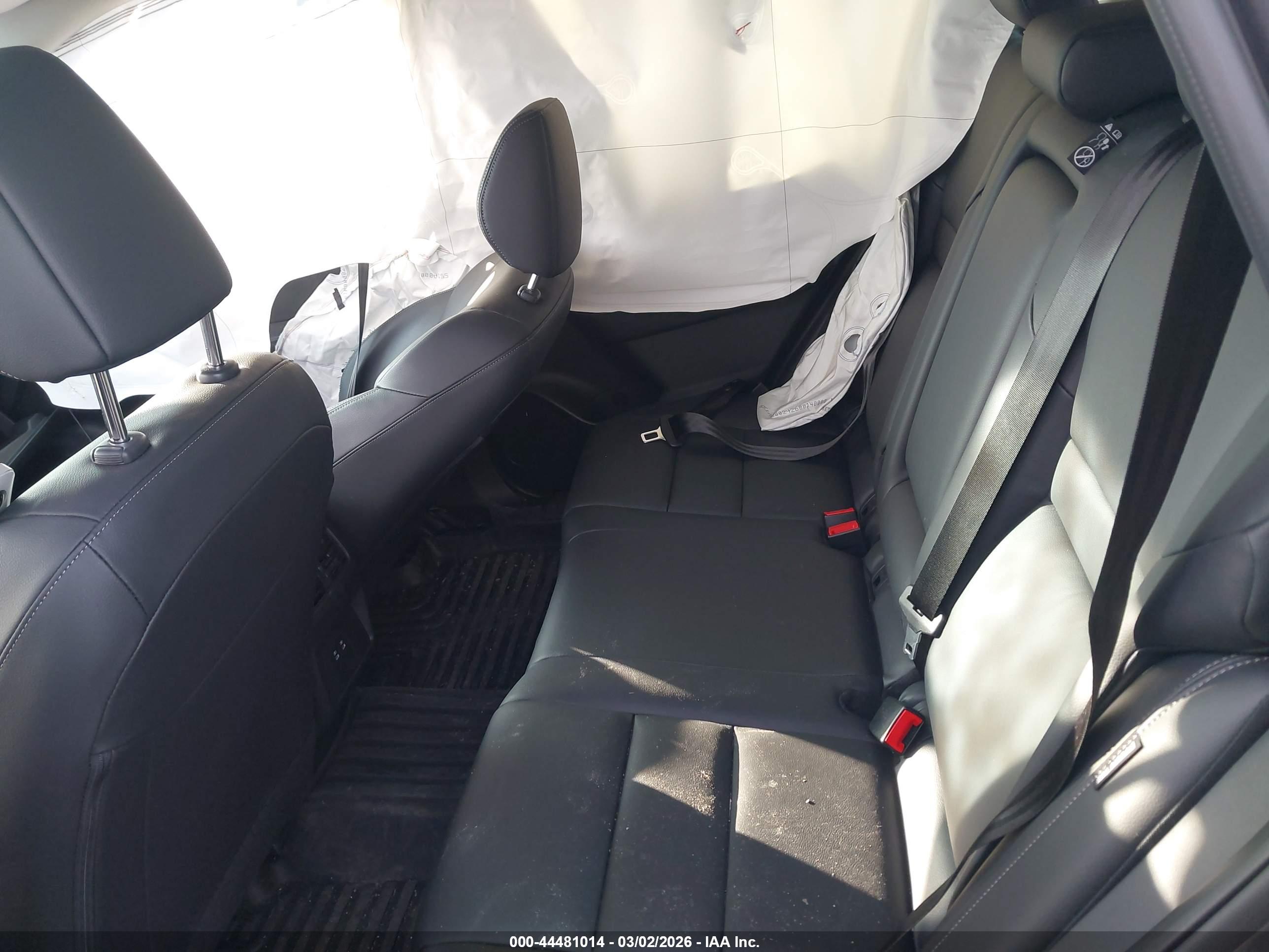 NISSAN ROGUE image 8
