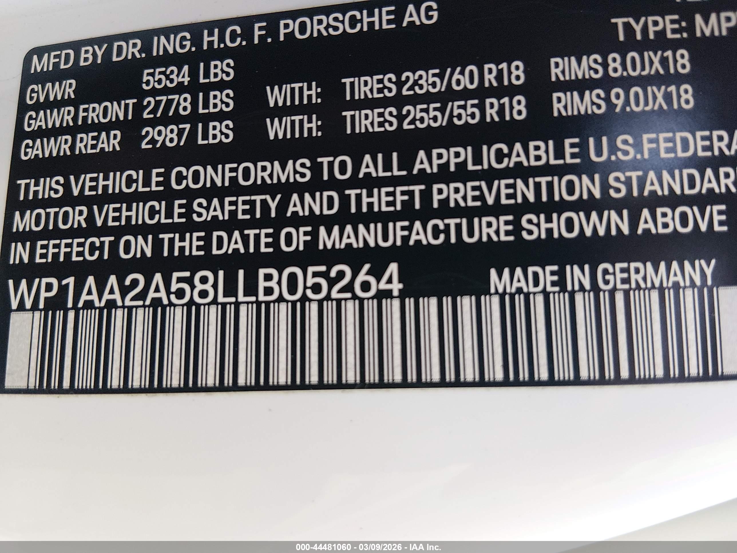 PORSCHE MACAN image 9