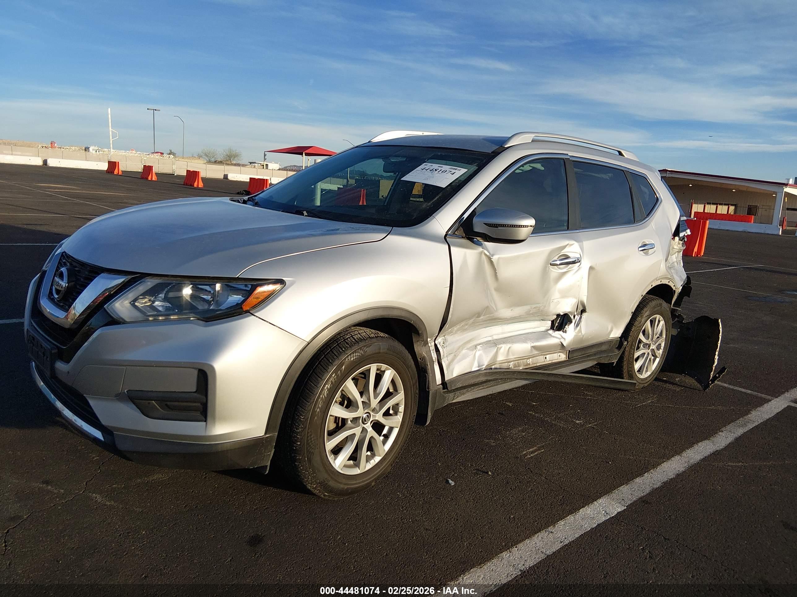 NISSAN ROGUE image 2