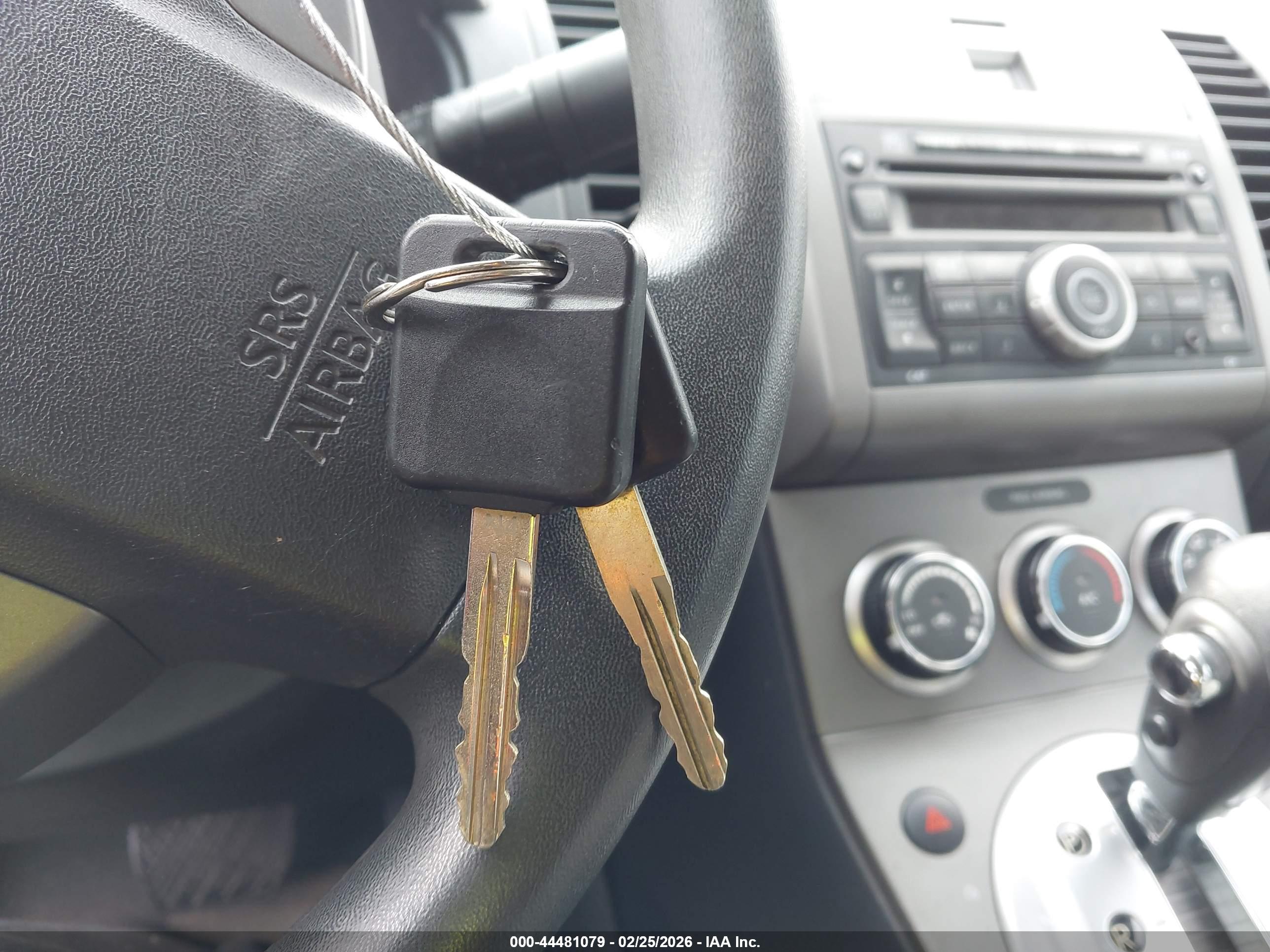 NISSAN SENTRA image 11