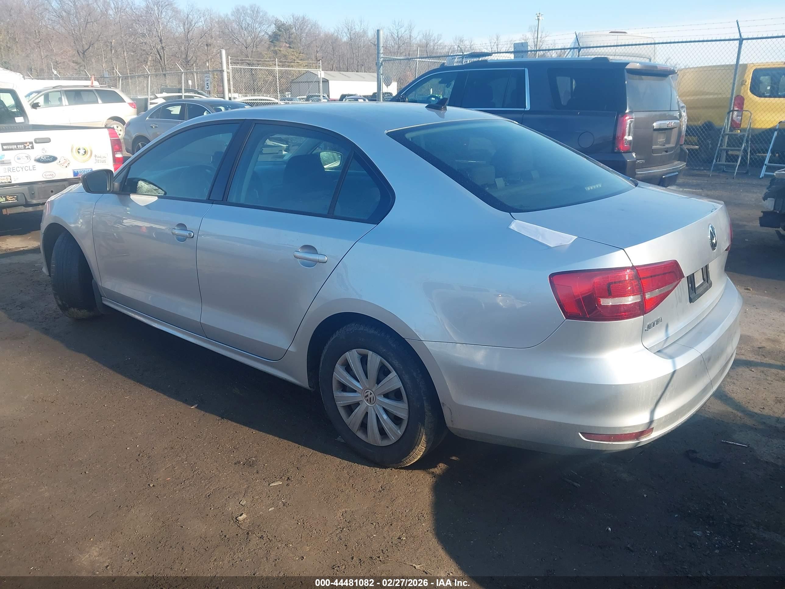 VOLKSWAGEN JETTA image 3