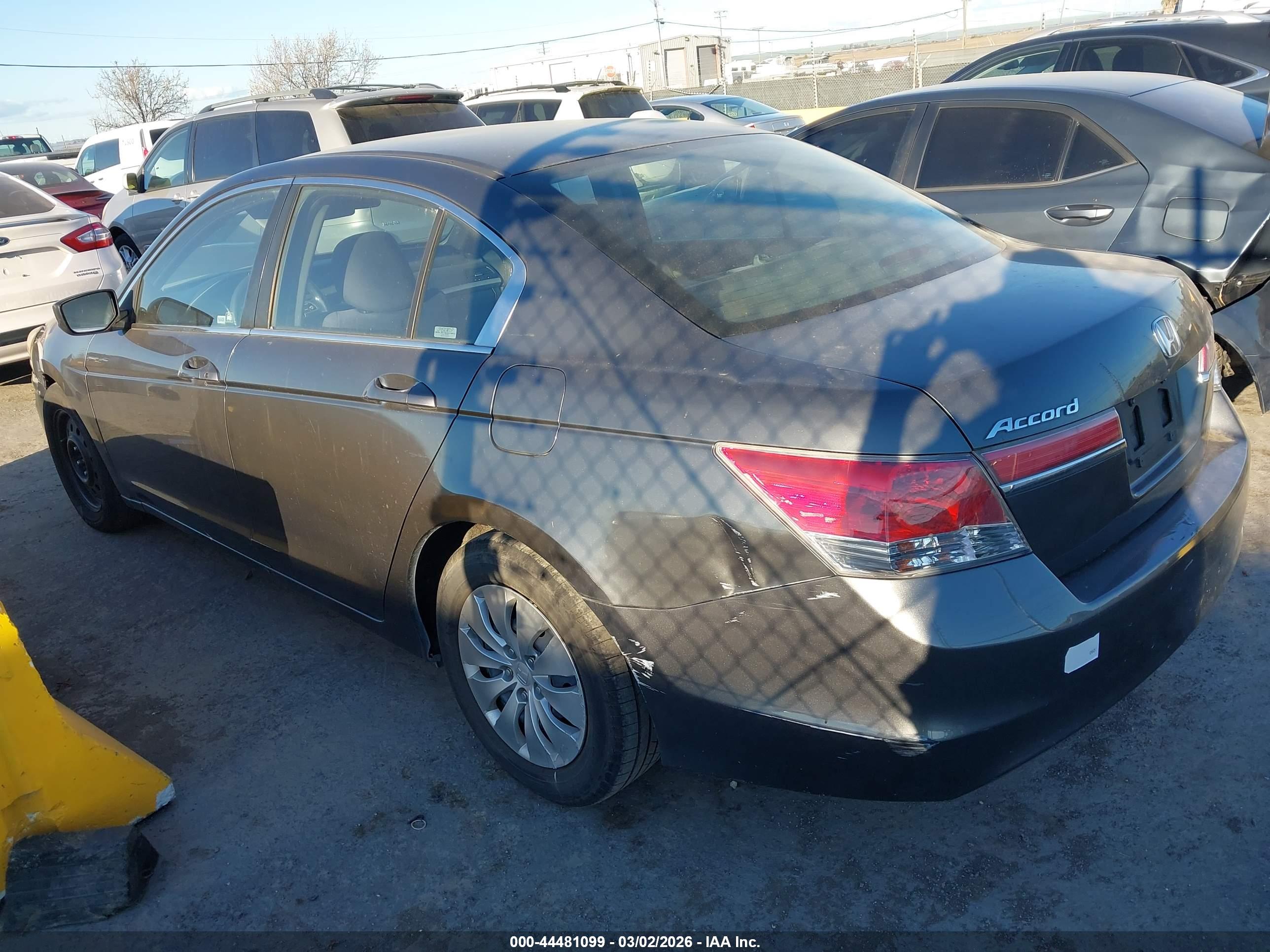 HONDA ACCORD image 3