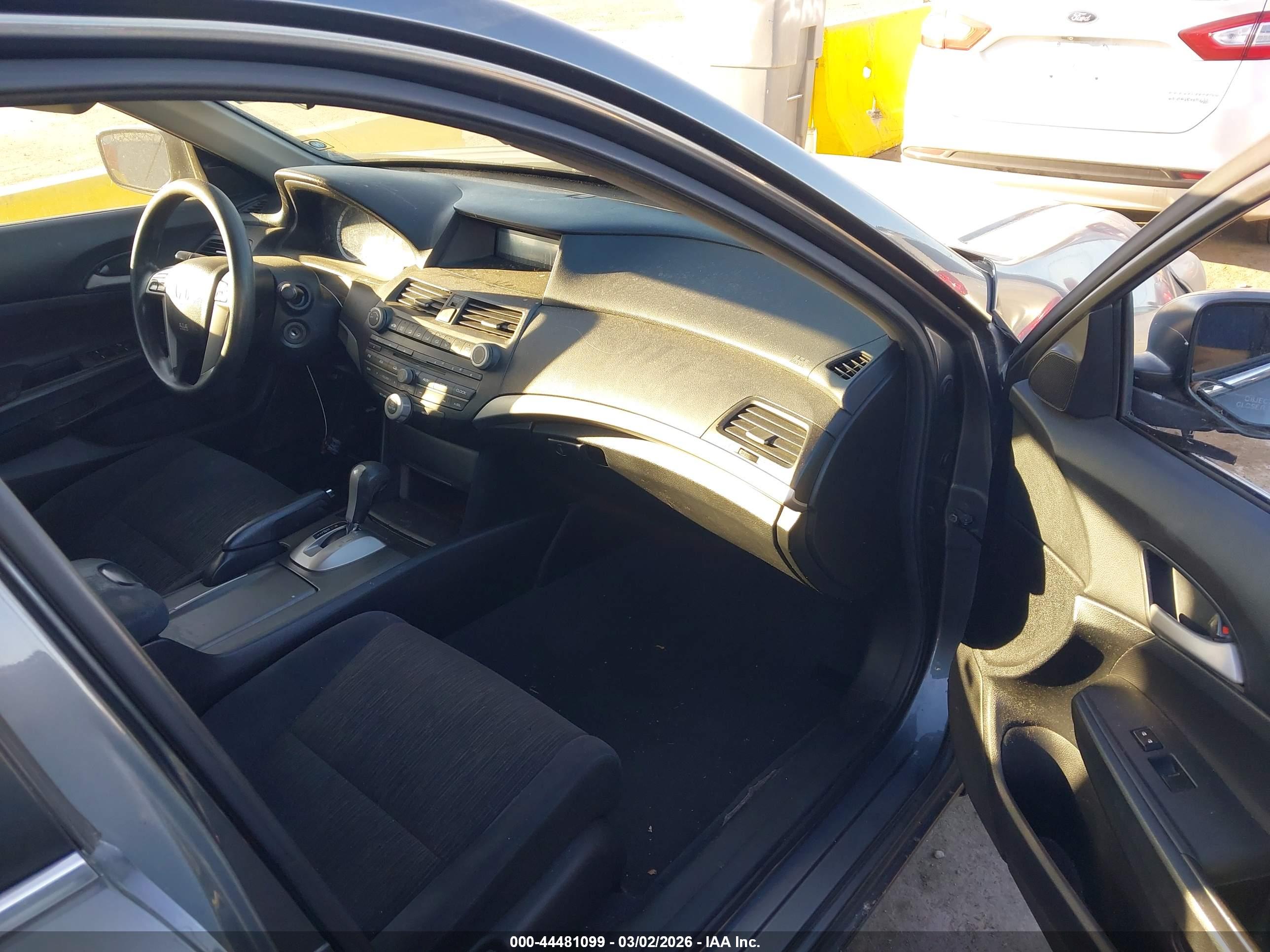 HONDA ACCORD image 5