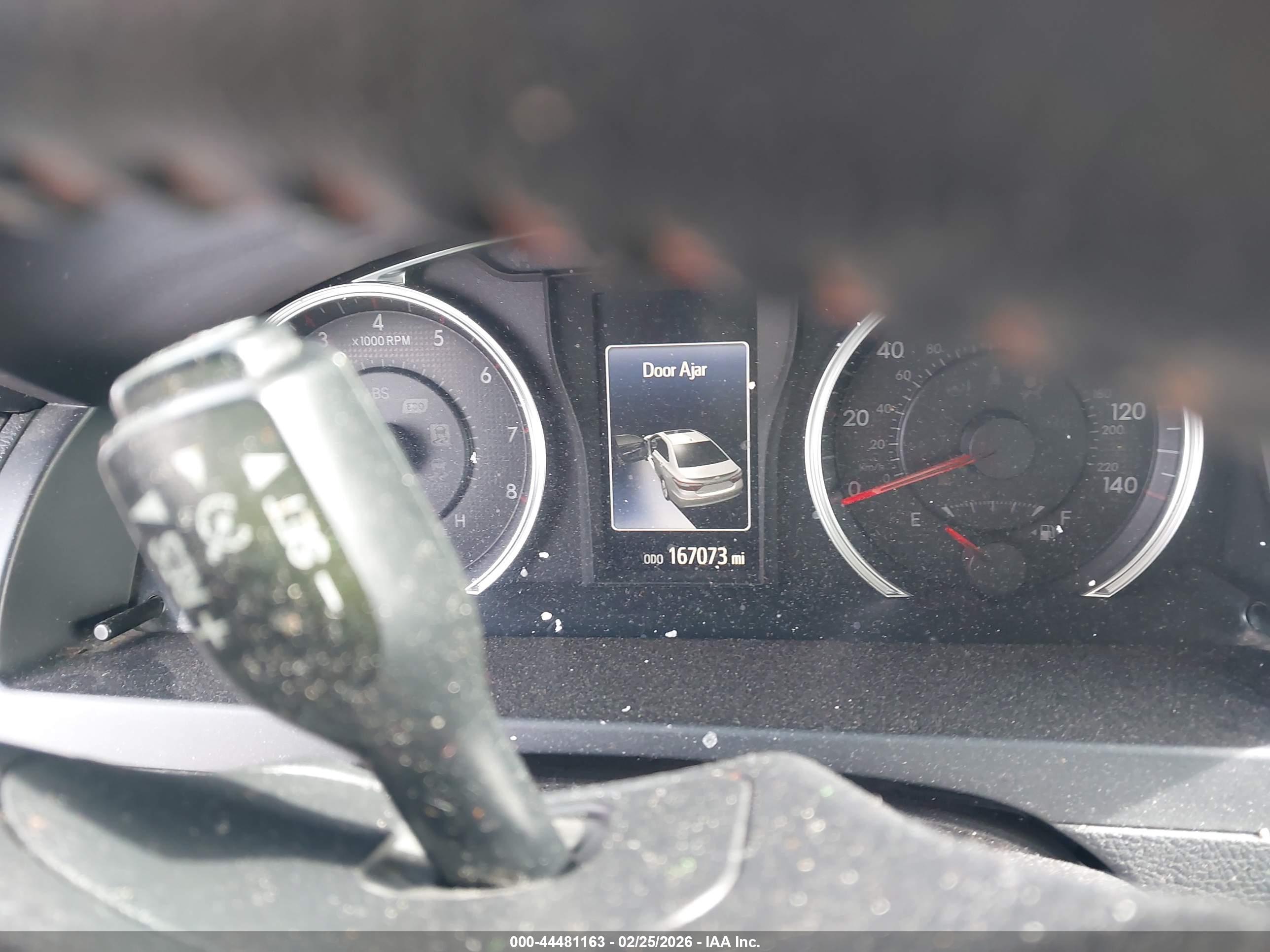 TOYOTA CAMRY image 7