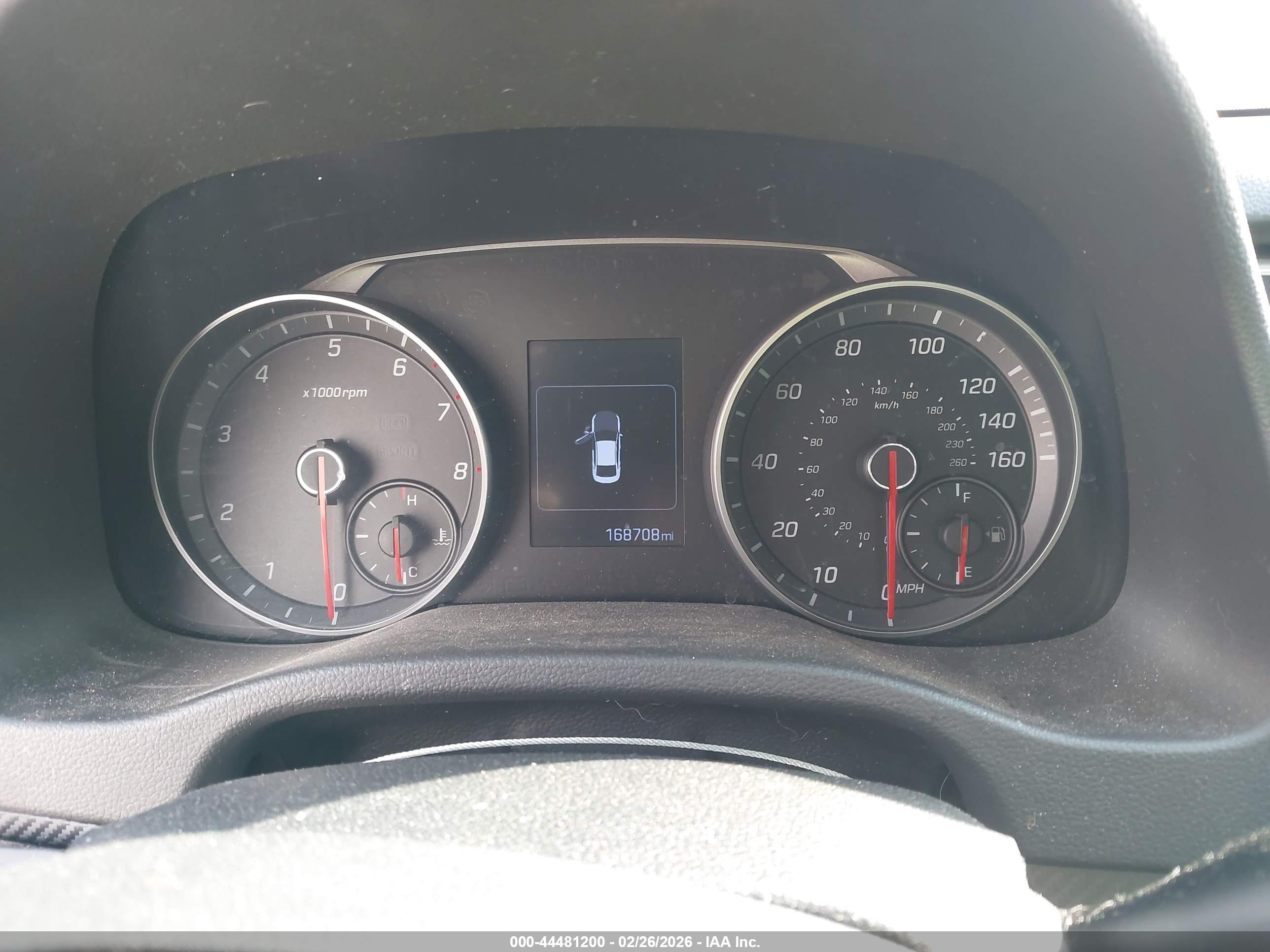 HYUNDAI ELANTRA image 7
