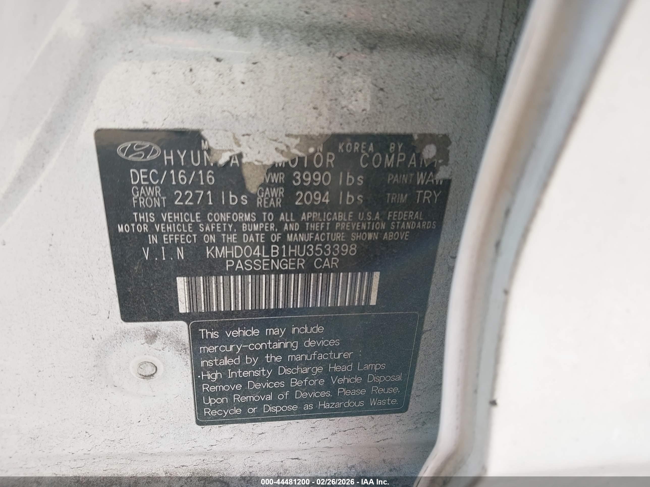 HYUNDAI ELANTRA image 9