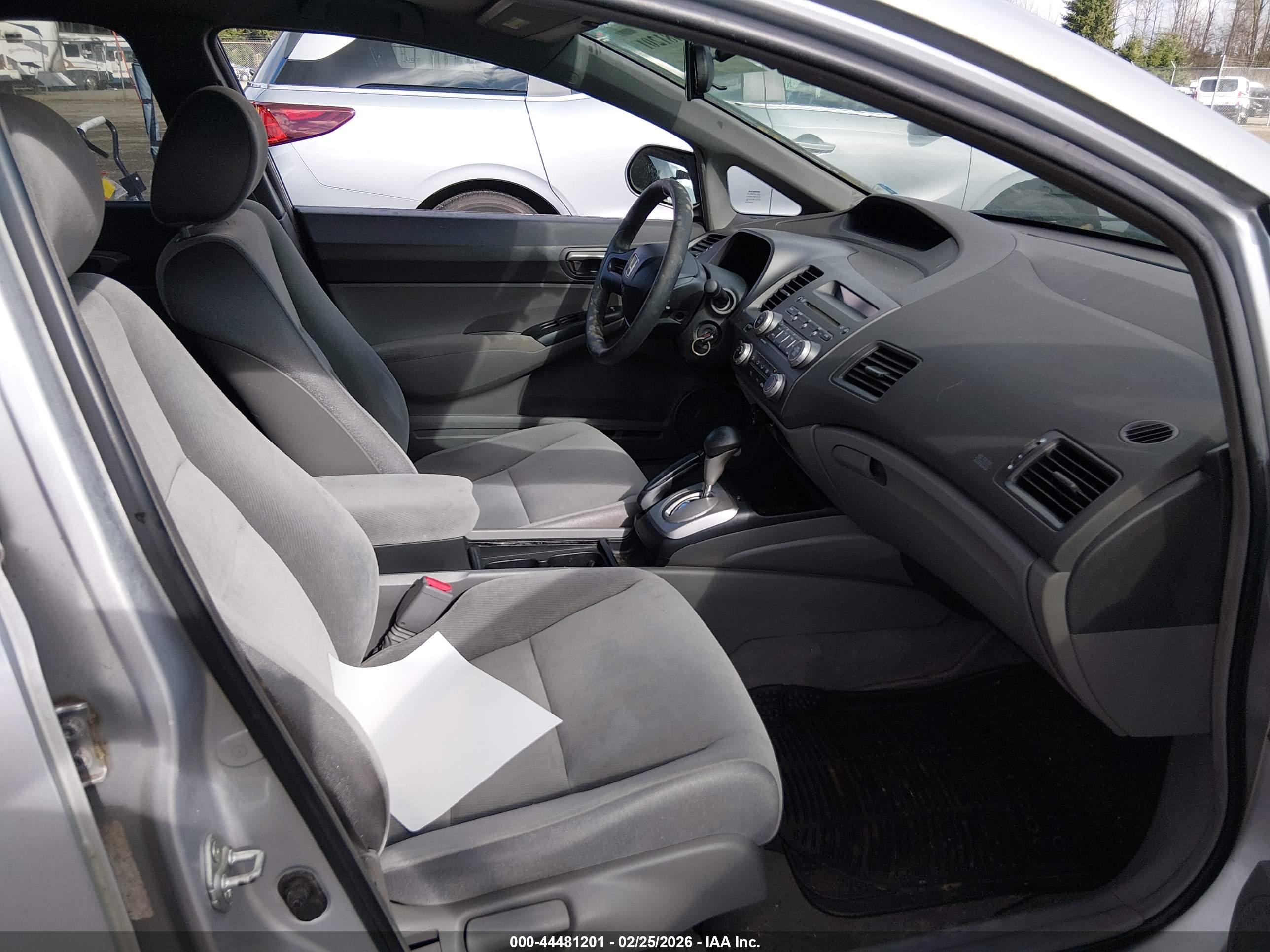 HONDA CIVIC image 5
