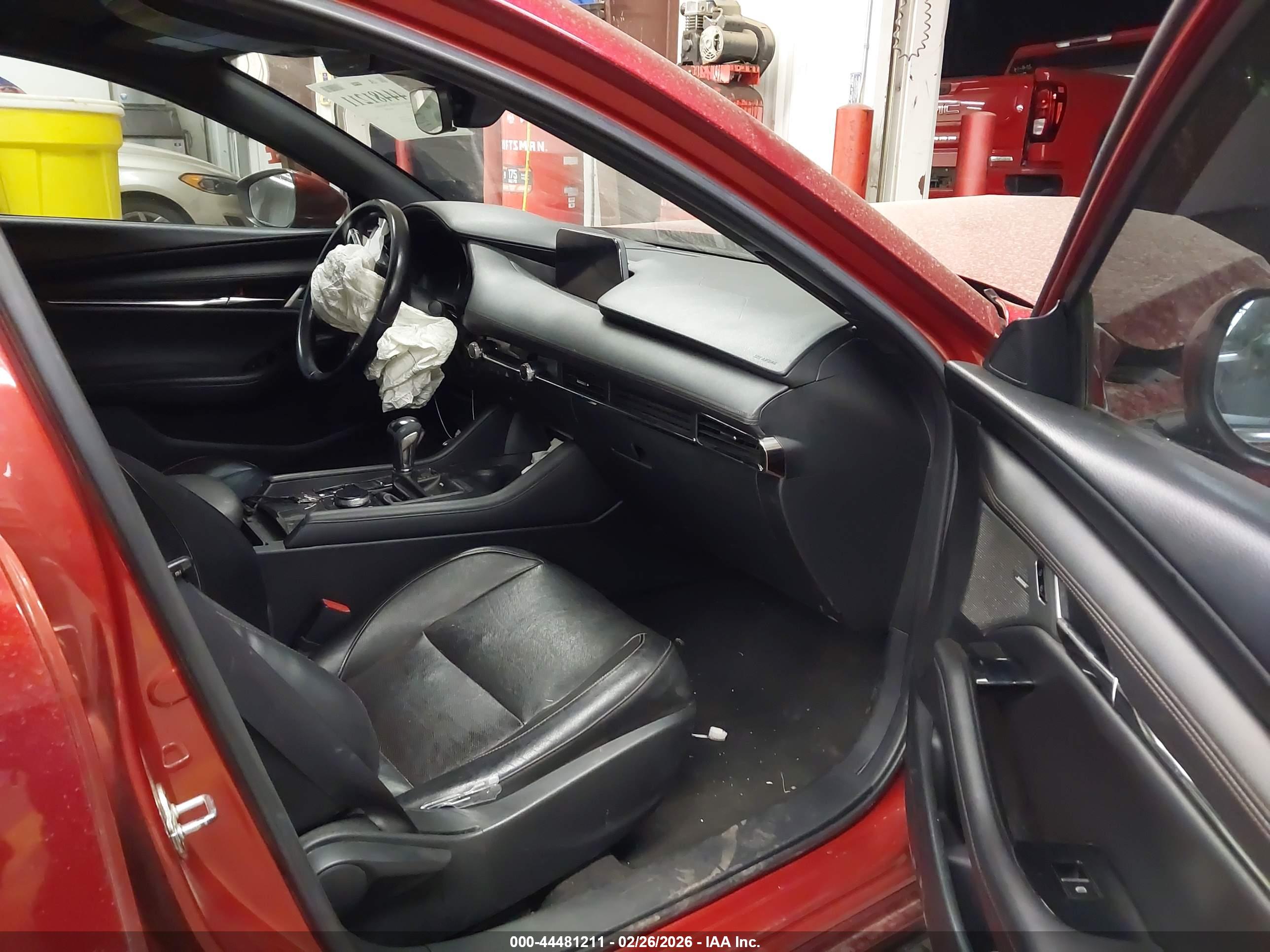 MAZDA MAZDA3 image 5