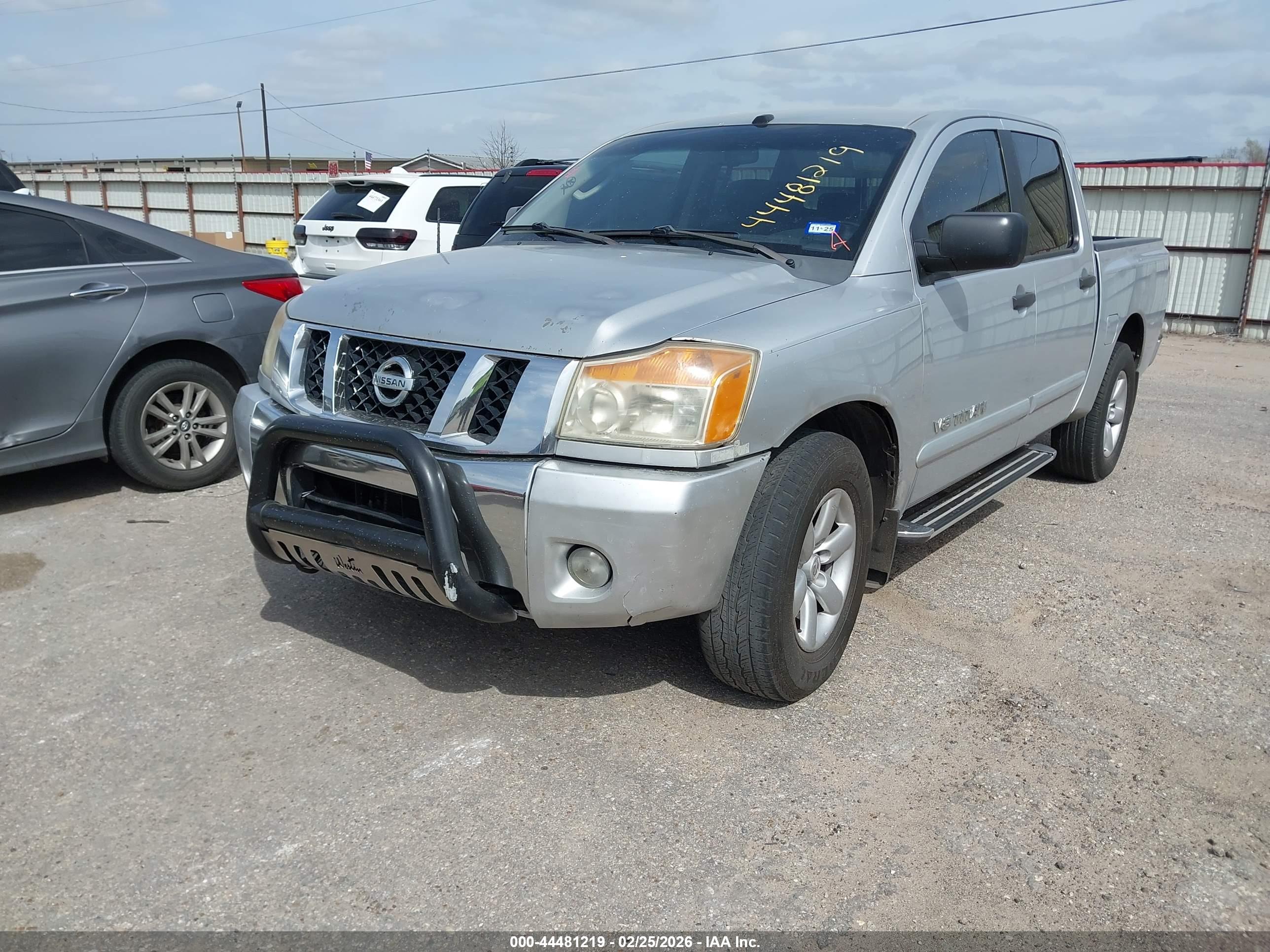 NISSAN TITAN image 2