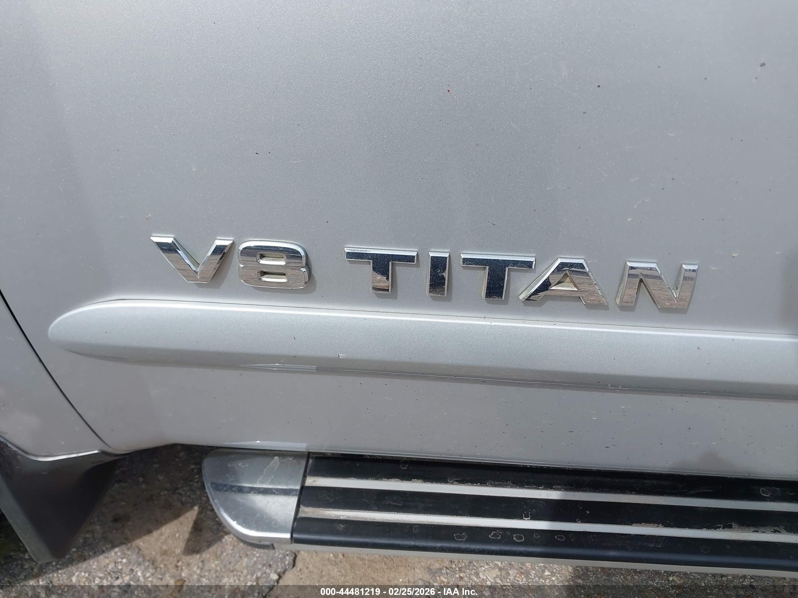NISSAN TITAN image 6
