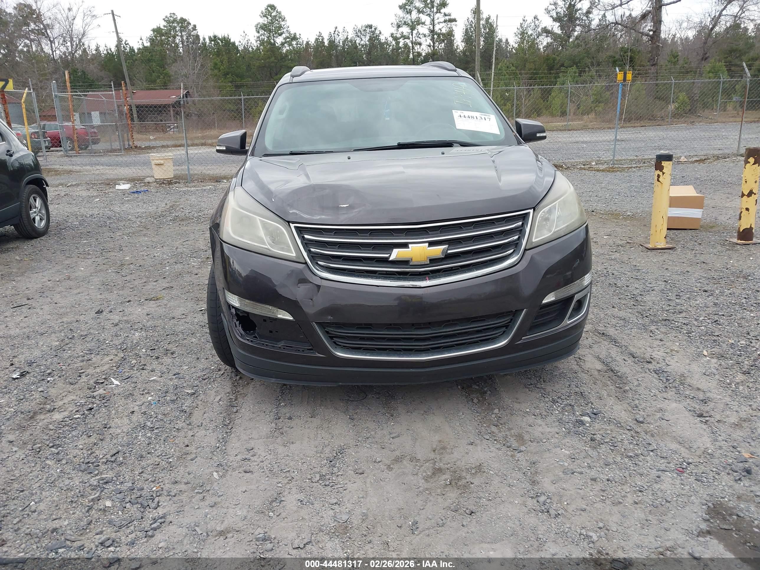 CHEVROLET TRAVERSE image 6