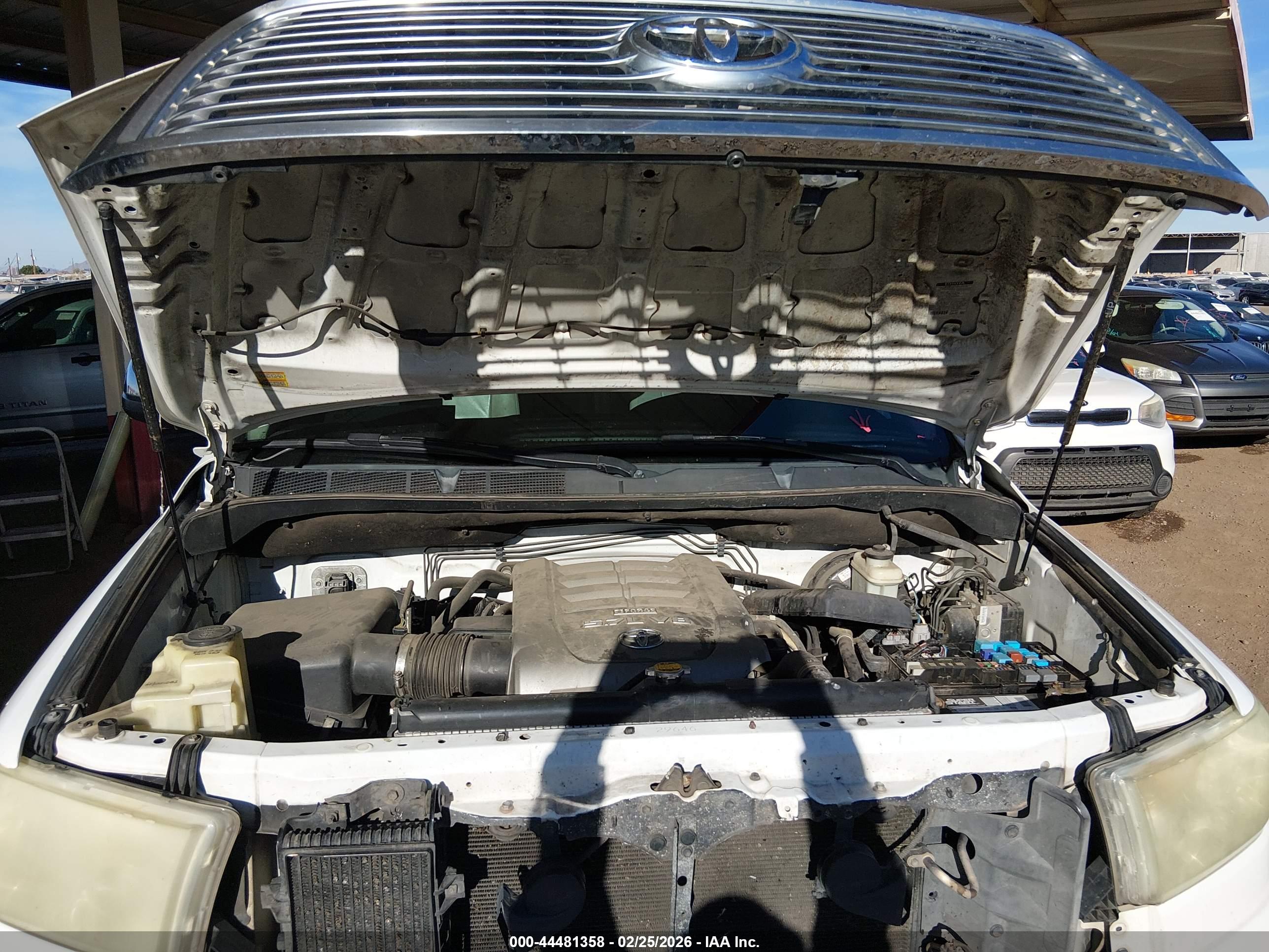 TOYOTA TUNDRA image 10