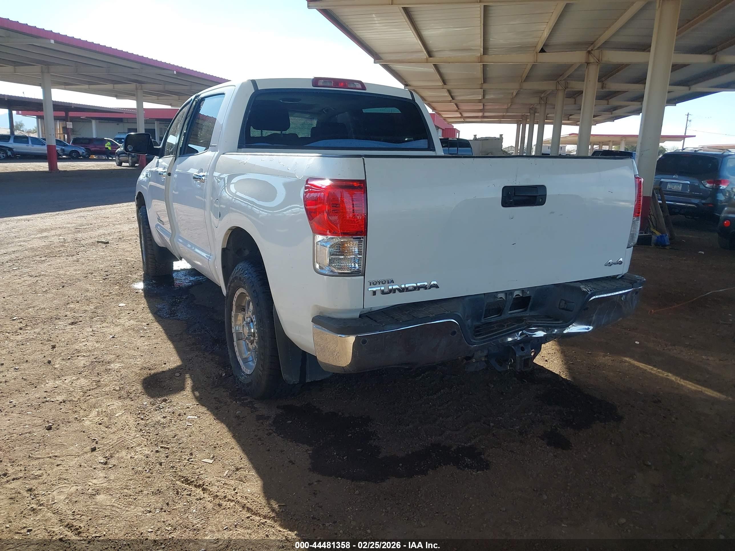 TOYOTA TUNDRA image 3