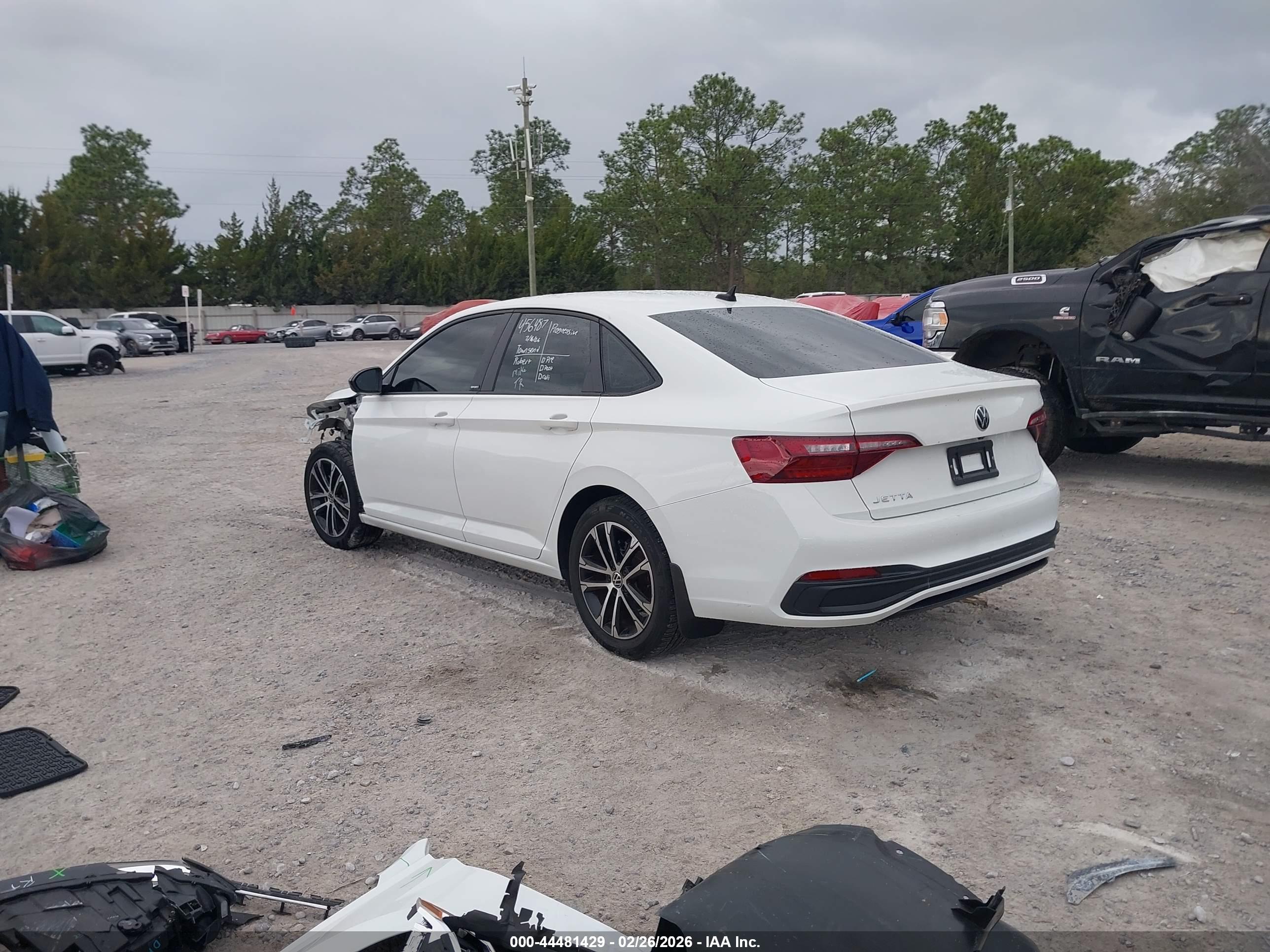 VOLKSWAGEN JETTA image 3