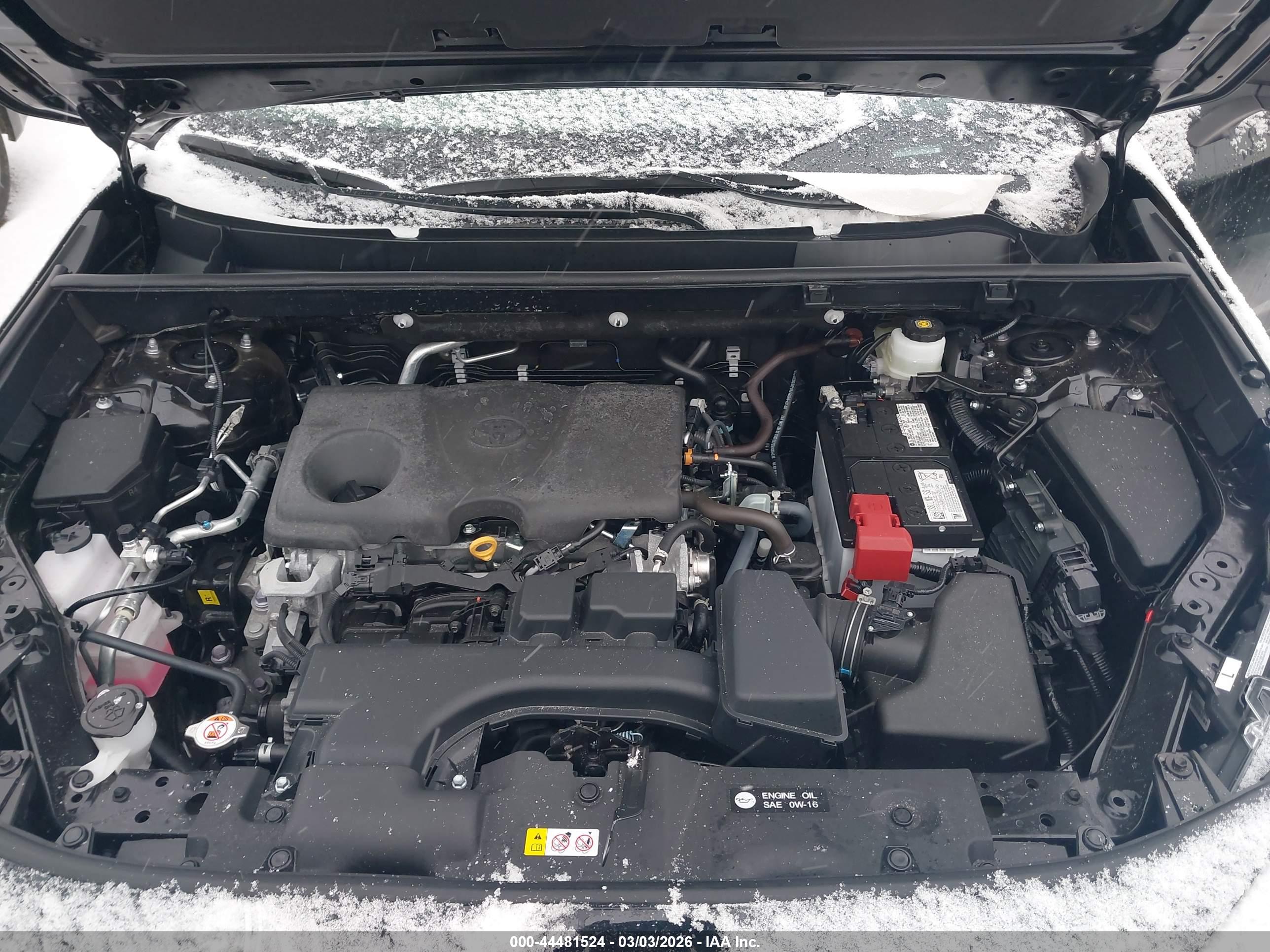 TOYOTA RAV4 image 10