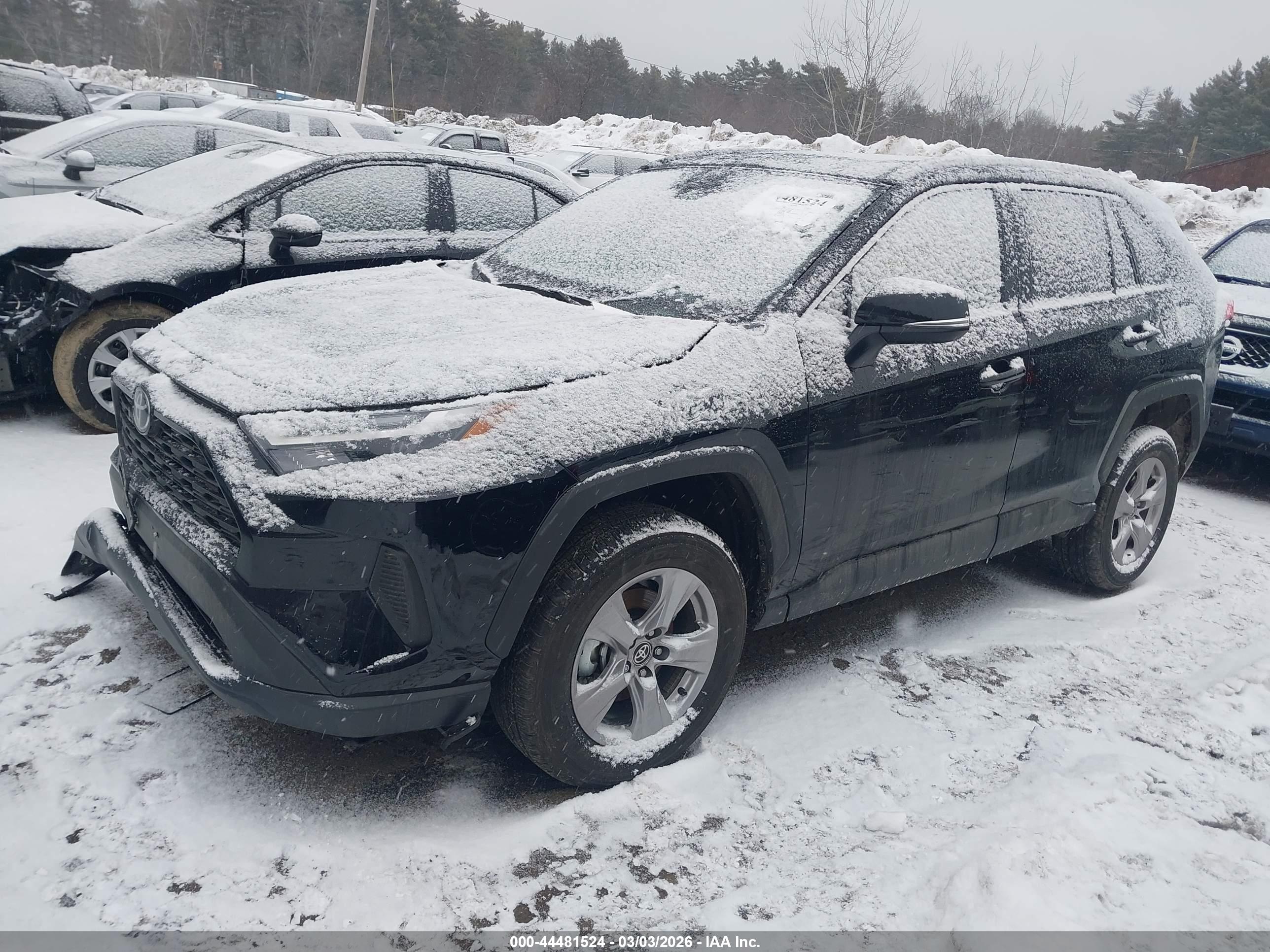 TOYOTA RAV4 image 2