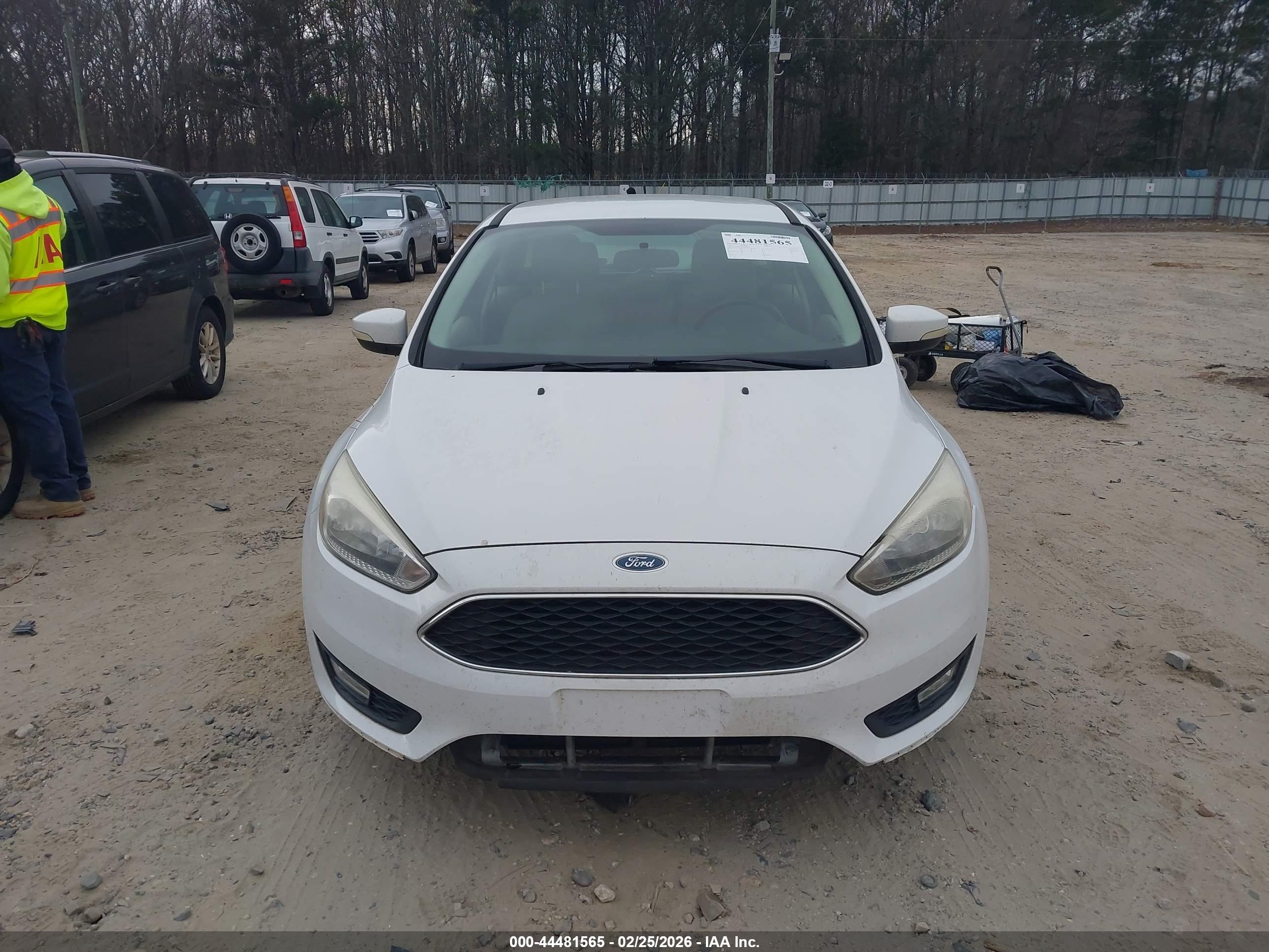 FORD FOCUS image 6