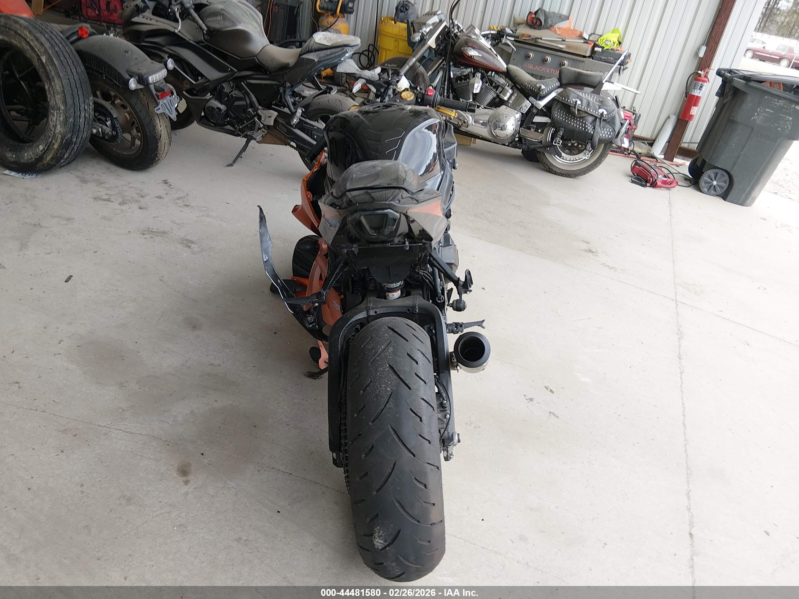SUZUKI GSX-R1000 image 6