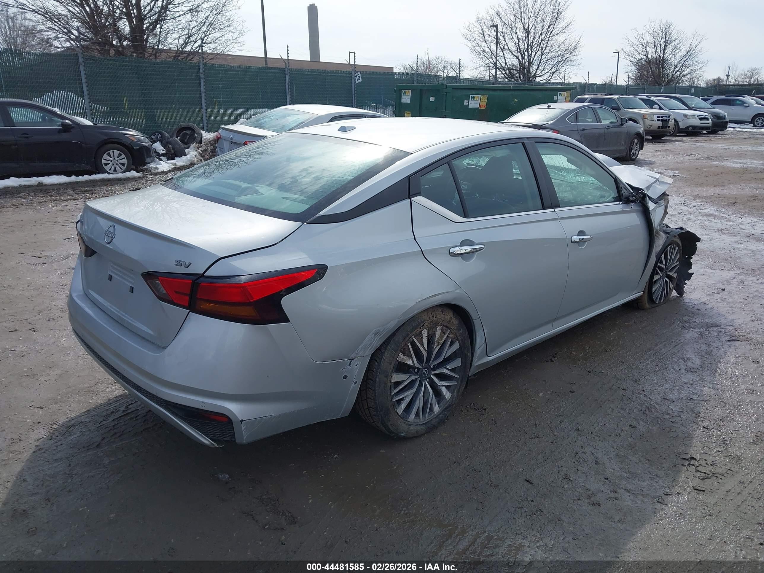 NISSAN ALTIMA image 4
