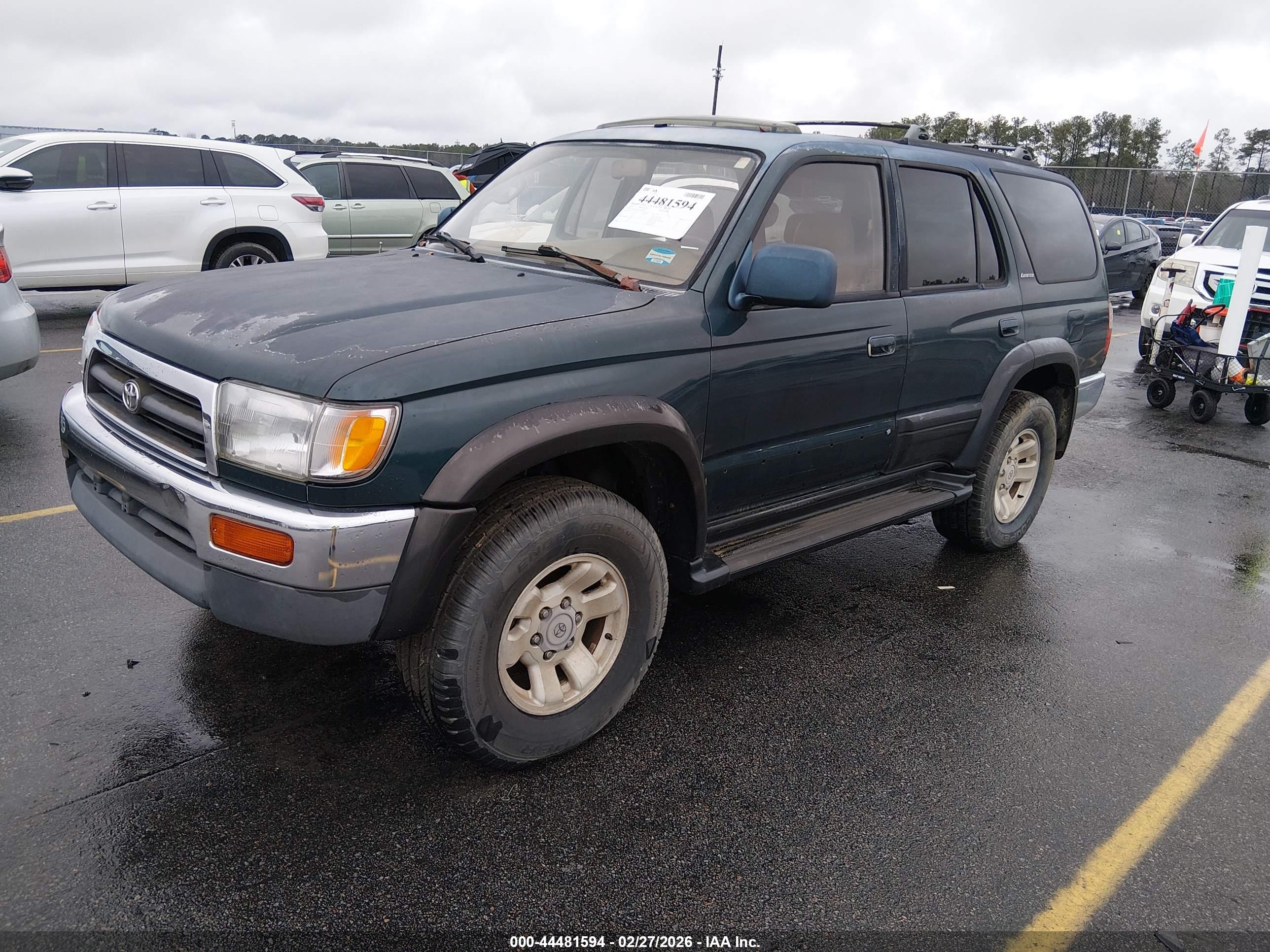 TOYOTA 4RUNNER image 2