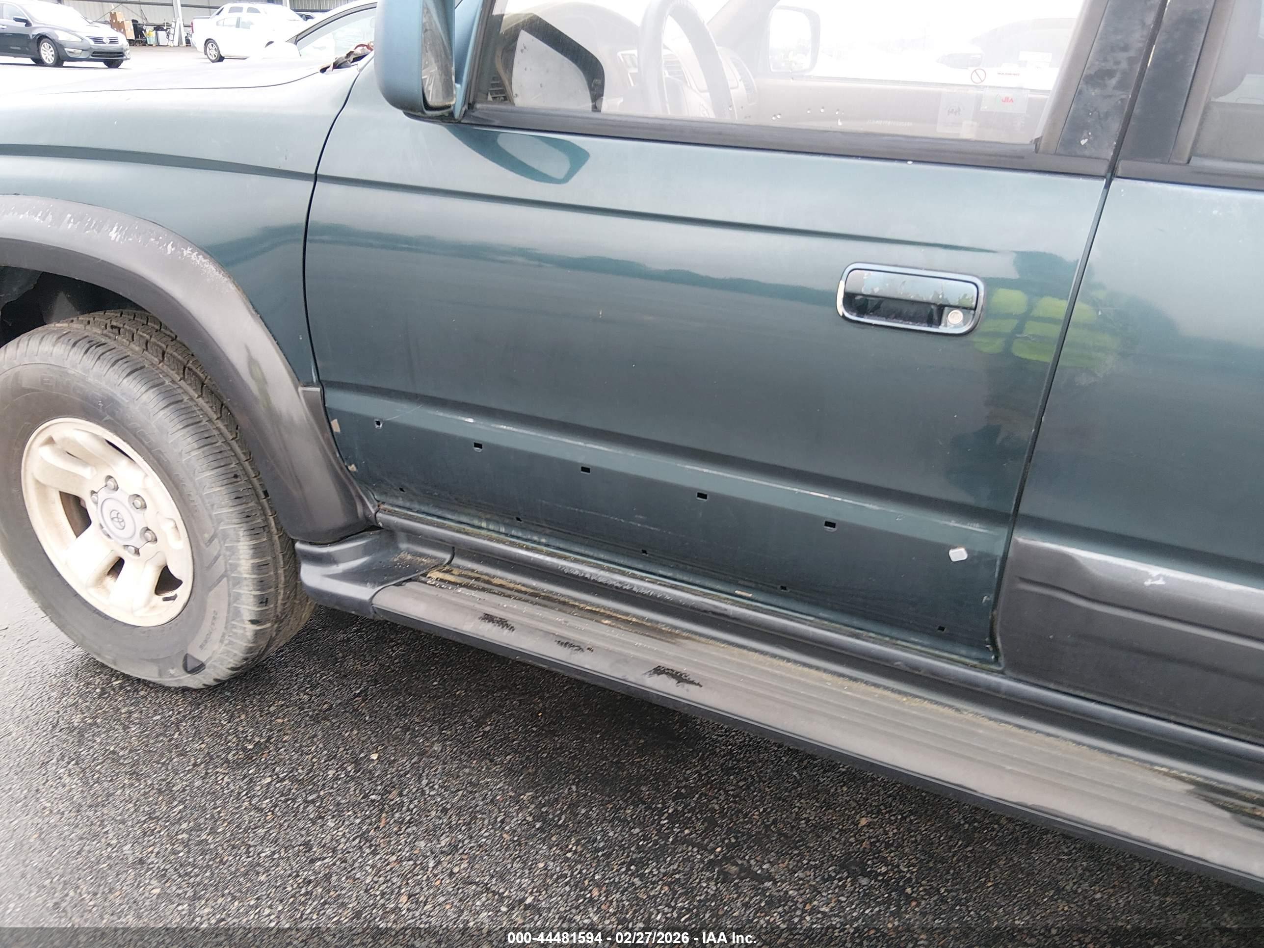 TOYOTA 4RUNNER image 6