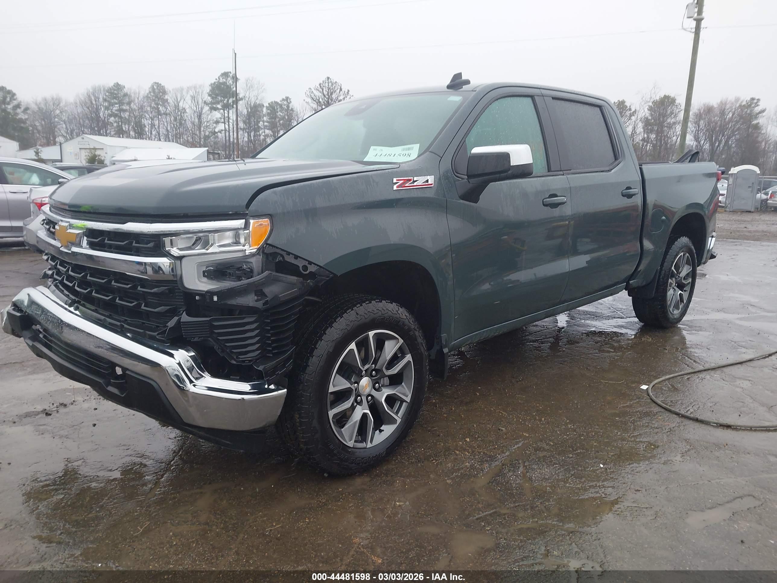 CHEVROLET SILVERADO image 2