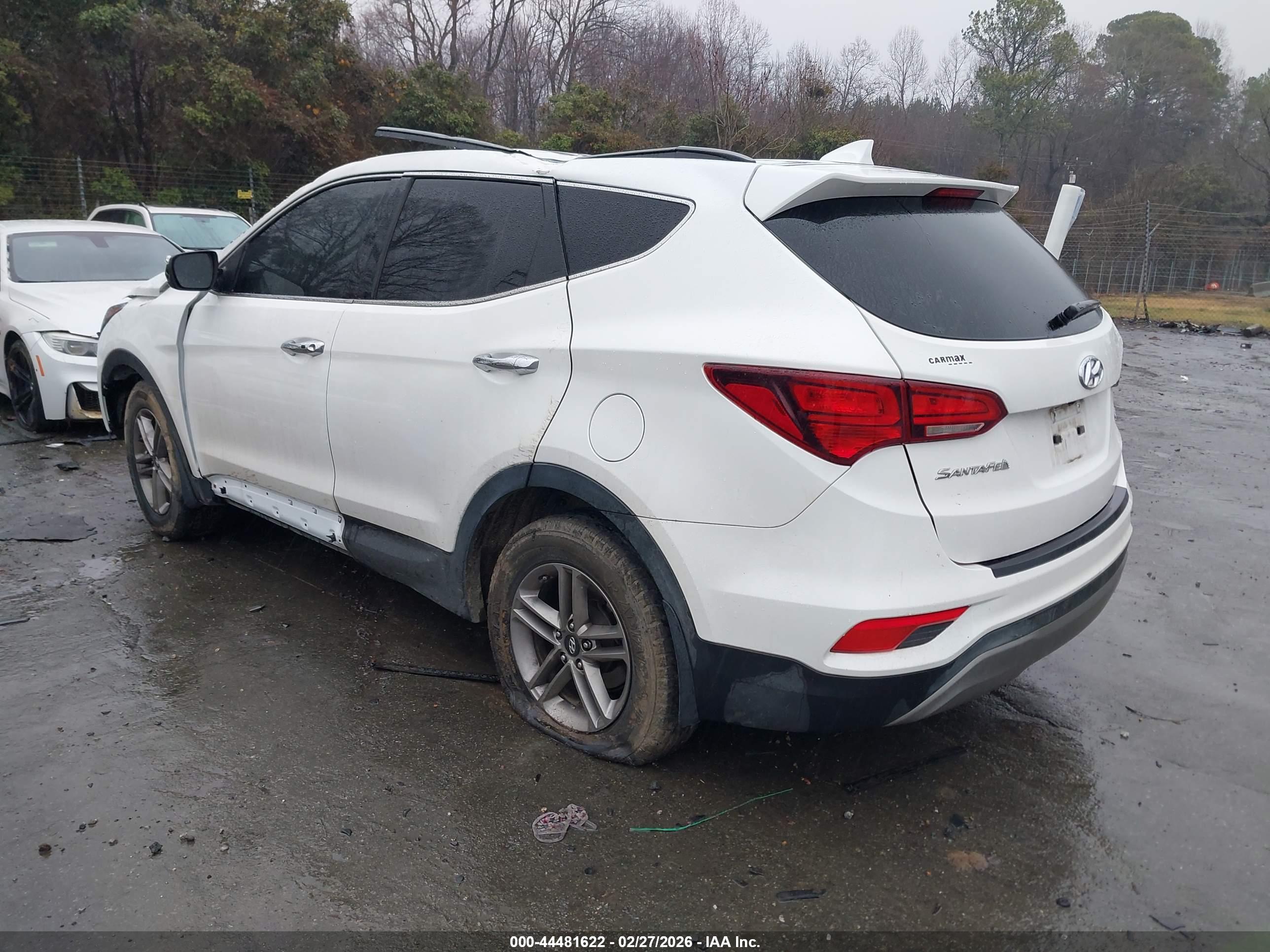 HYUNDAI SANTA image 3