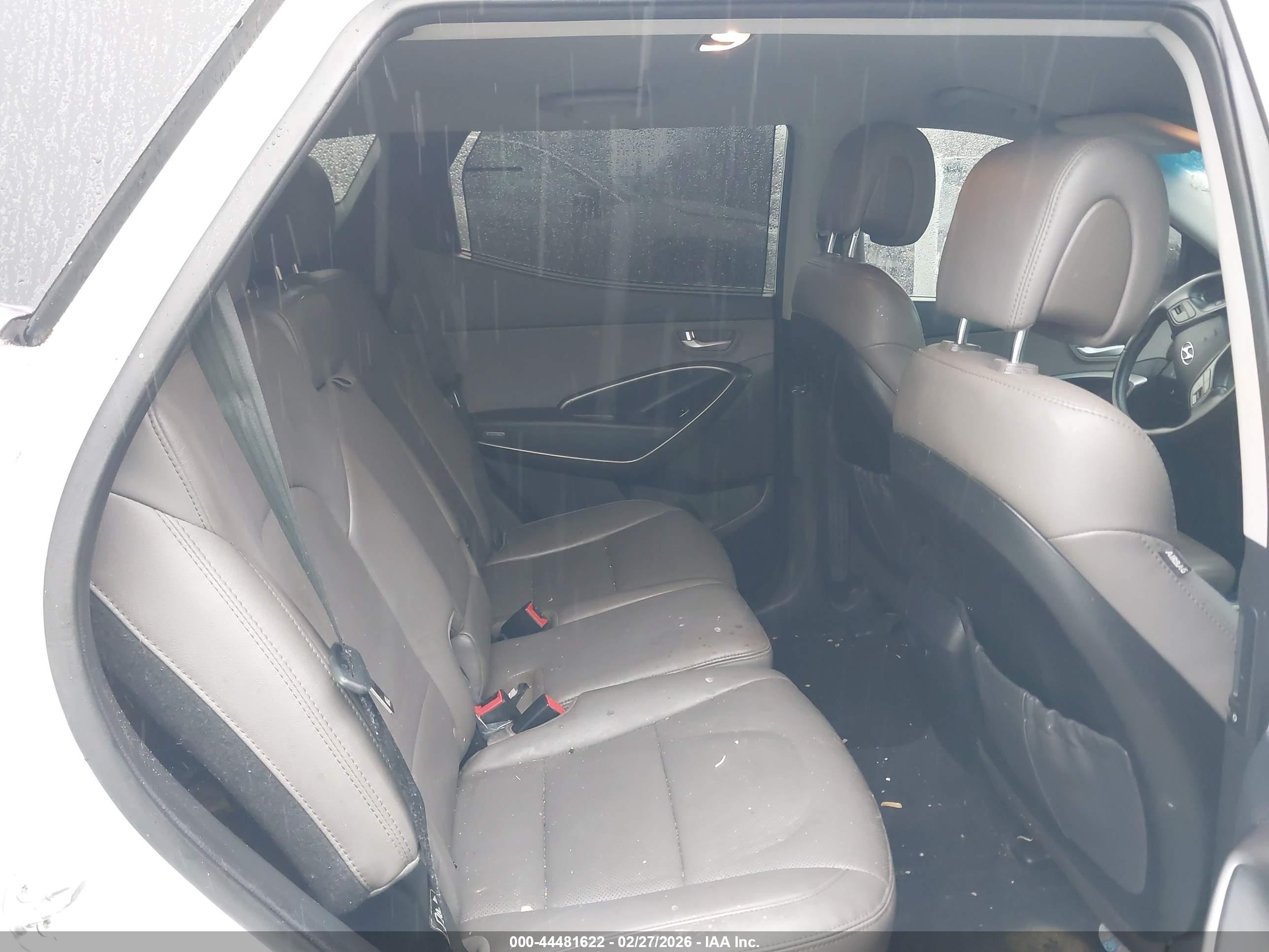 HYUNDAI SANTA image 8
