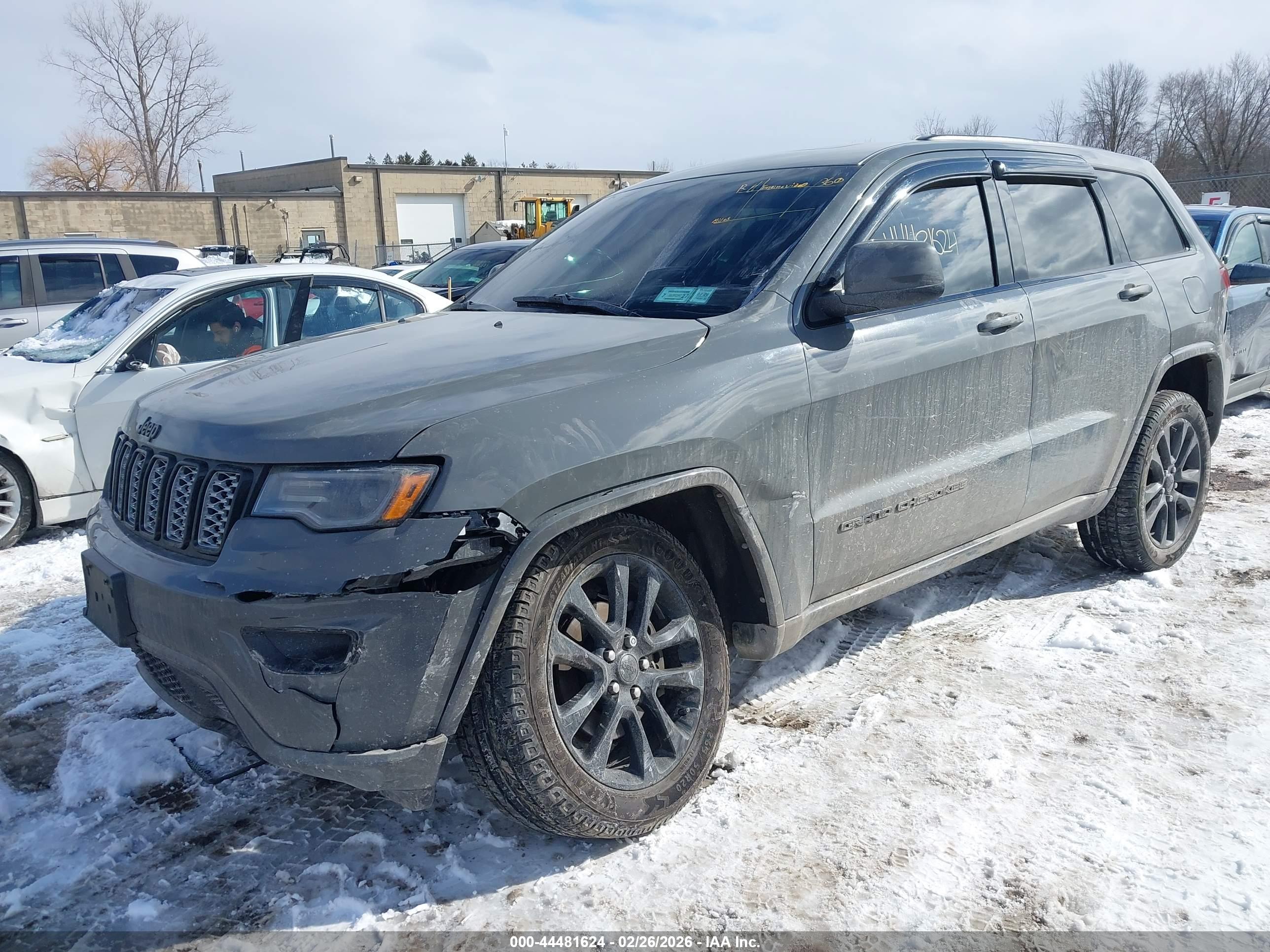 JEEP GRAND image 2