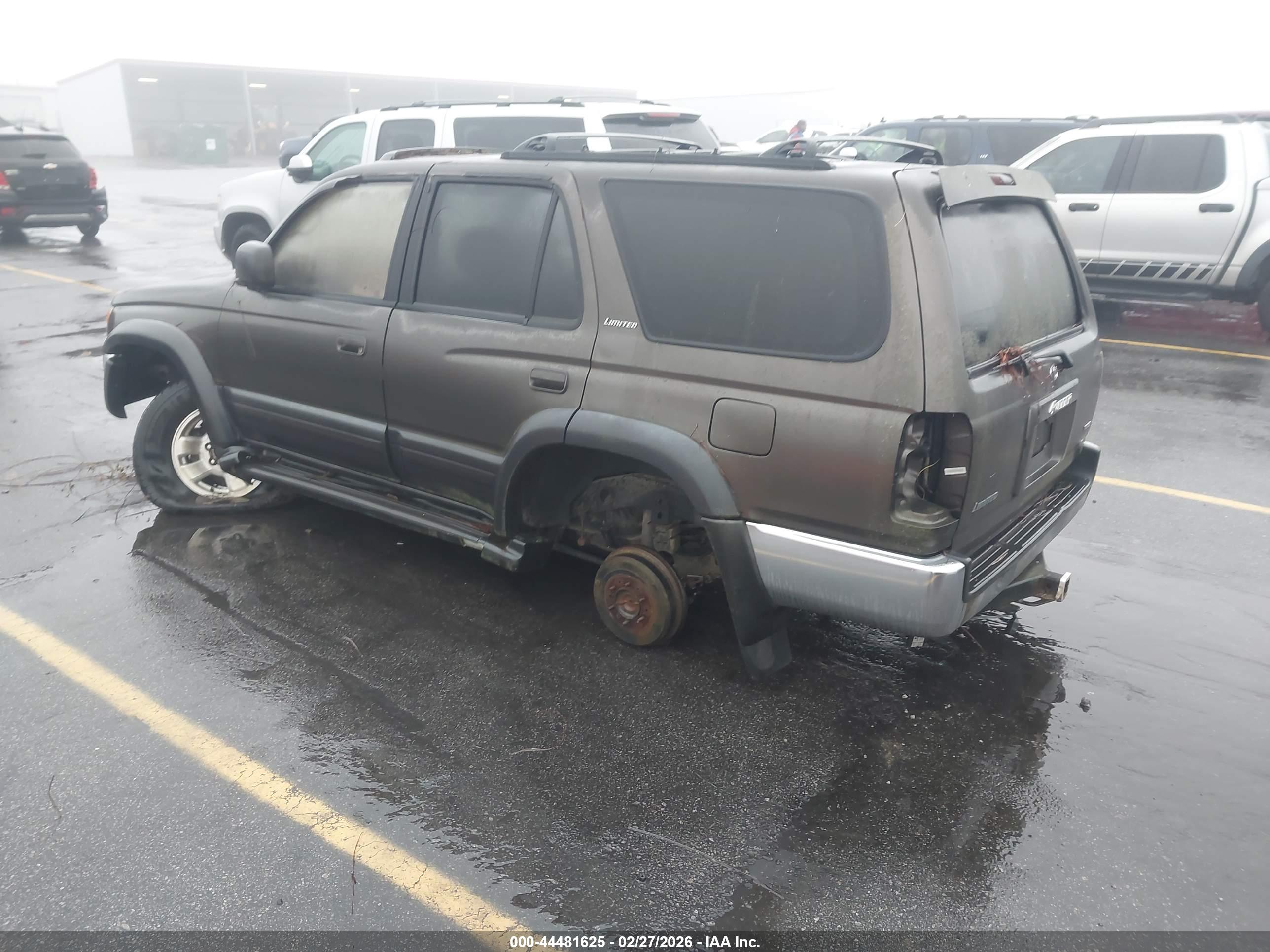 TOYOTA 4RUNNER image 3